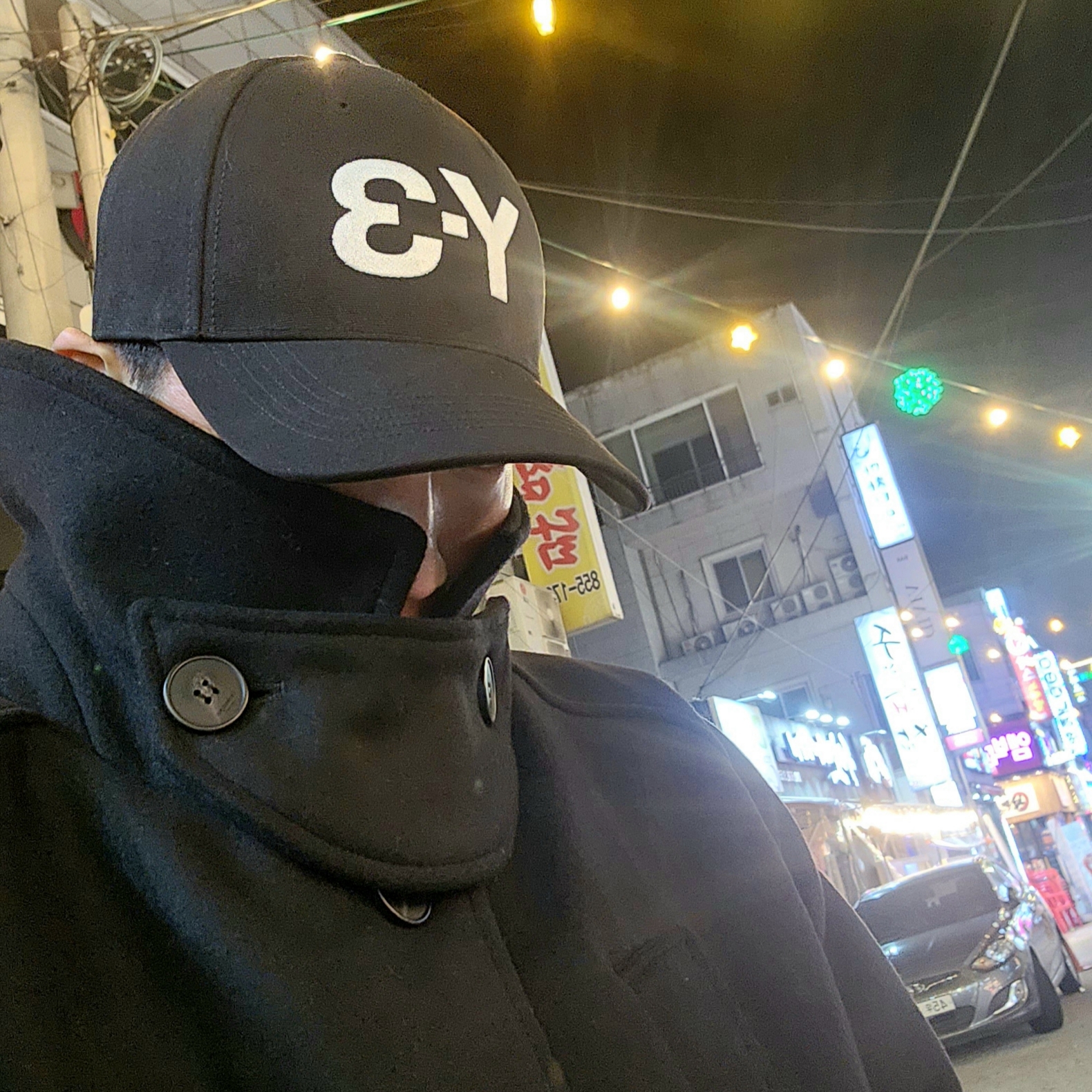 Y-3 Logo Cap Black, Undermycar Legion.02 Balmacaan Oversized Wool Coat Black 착용 스타일