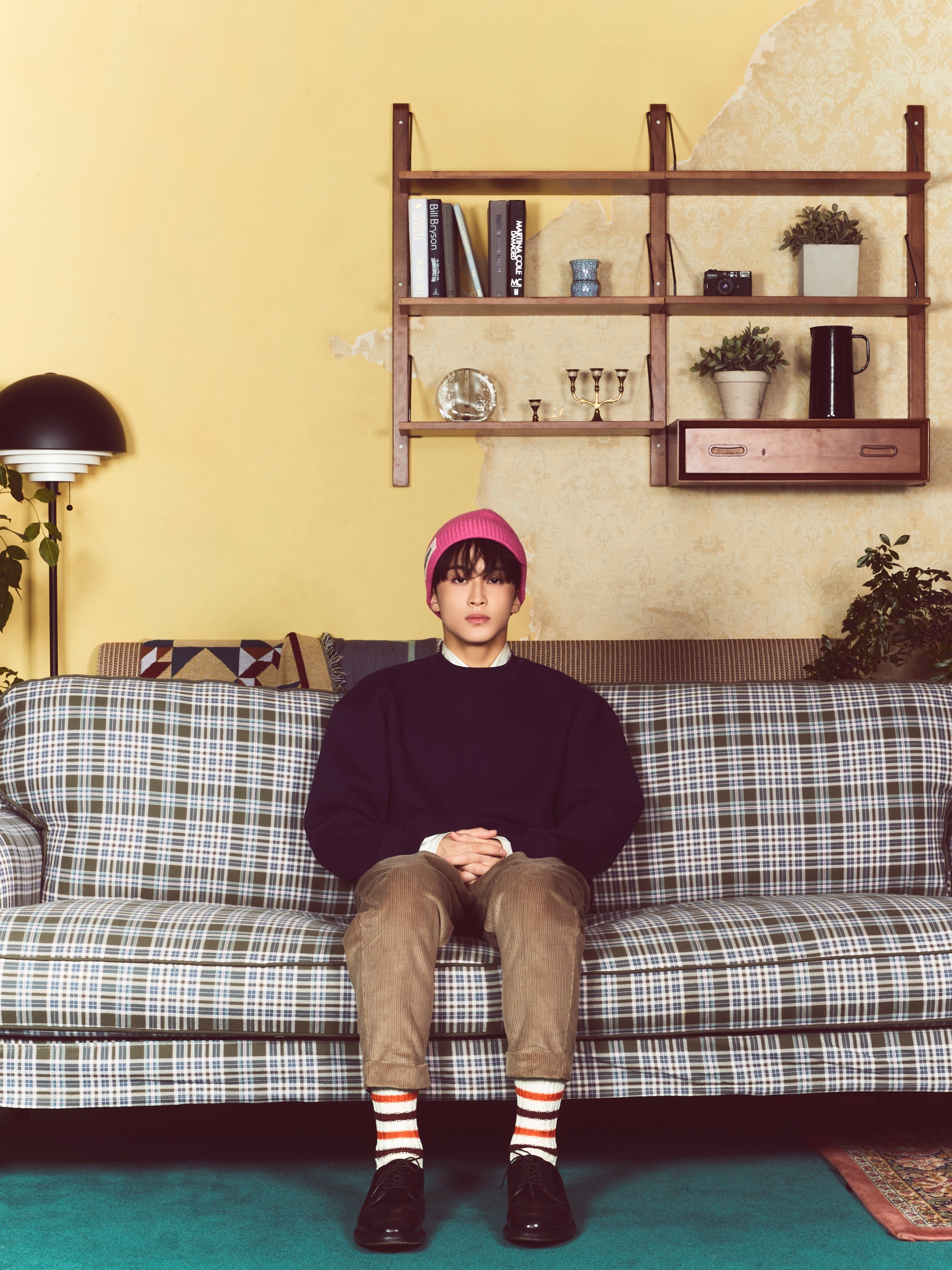Jacquemus Le Bonnet Grosgrain Logo Beanie Multi Pink 착용 스타일