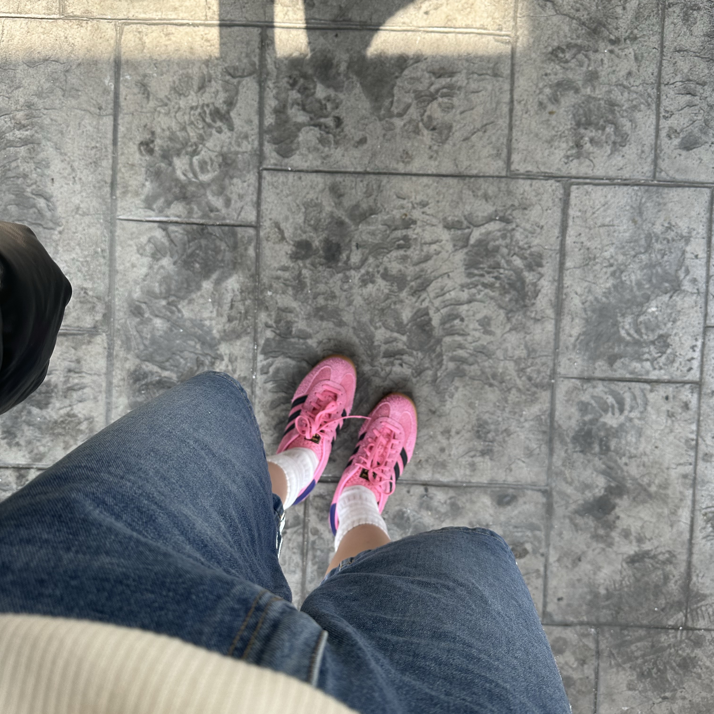 (W) Adidas Gazelle Indoor Bliss Pink 착용 스타일 - 2