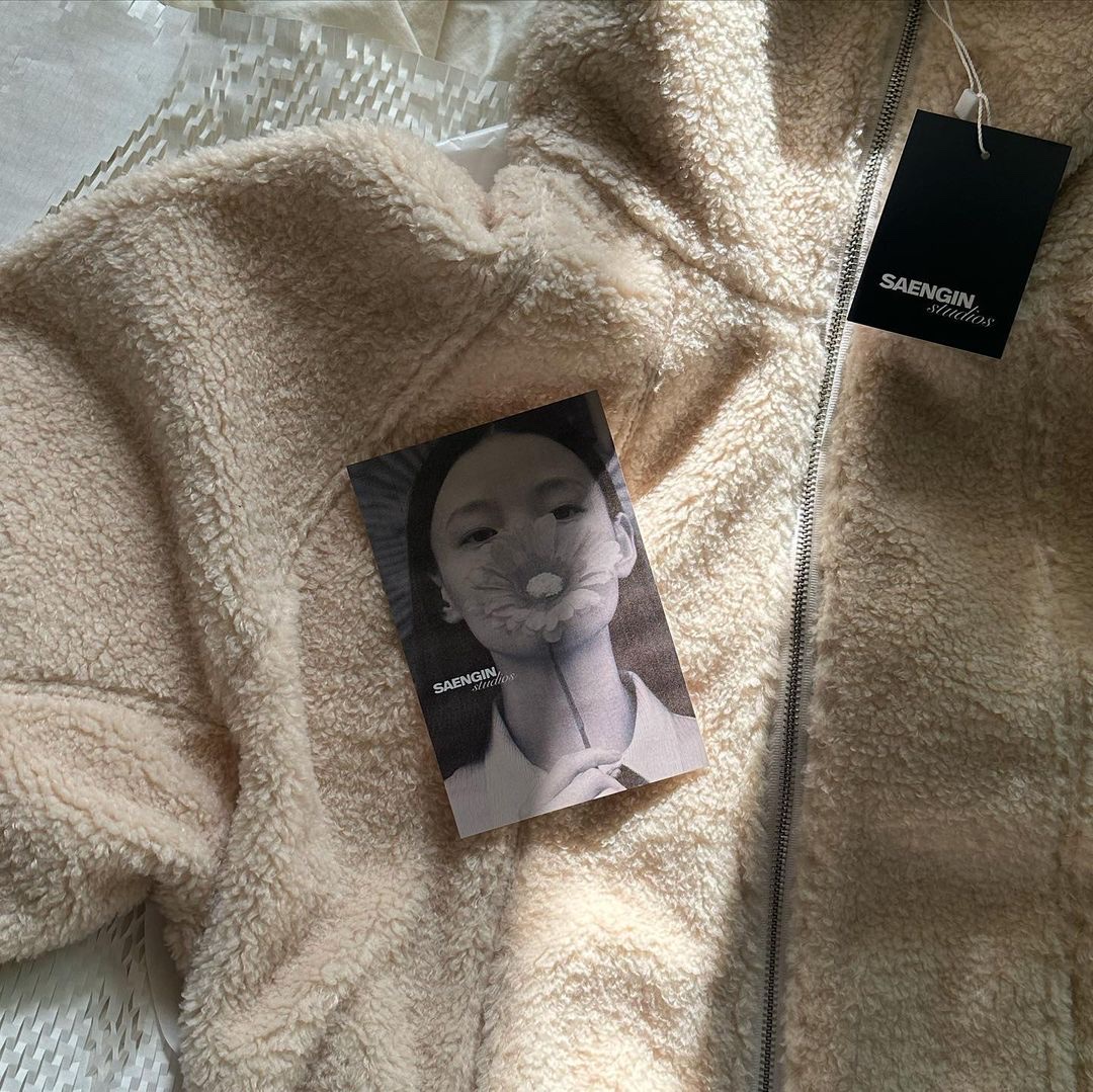 Saenginstudios Saengin Fleece 2Way Zip Up Jacket Ivory 착용 스타일