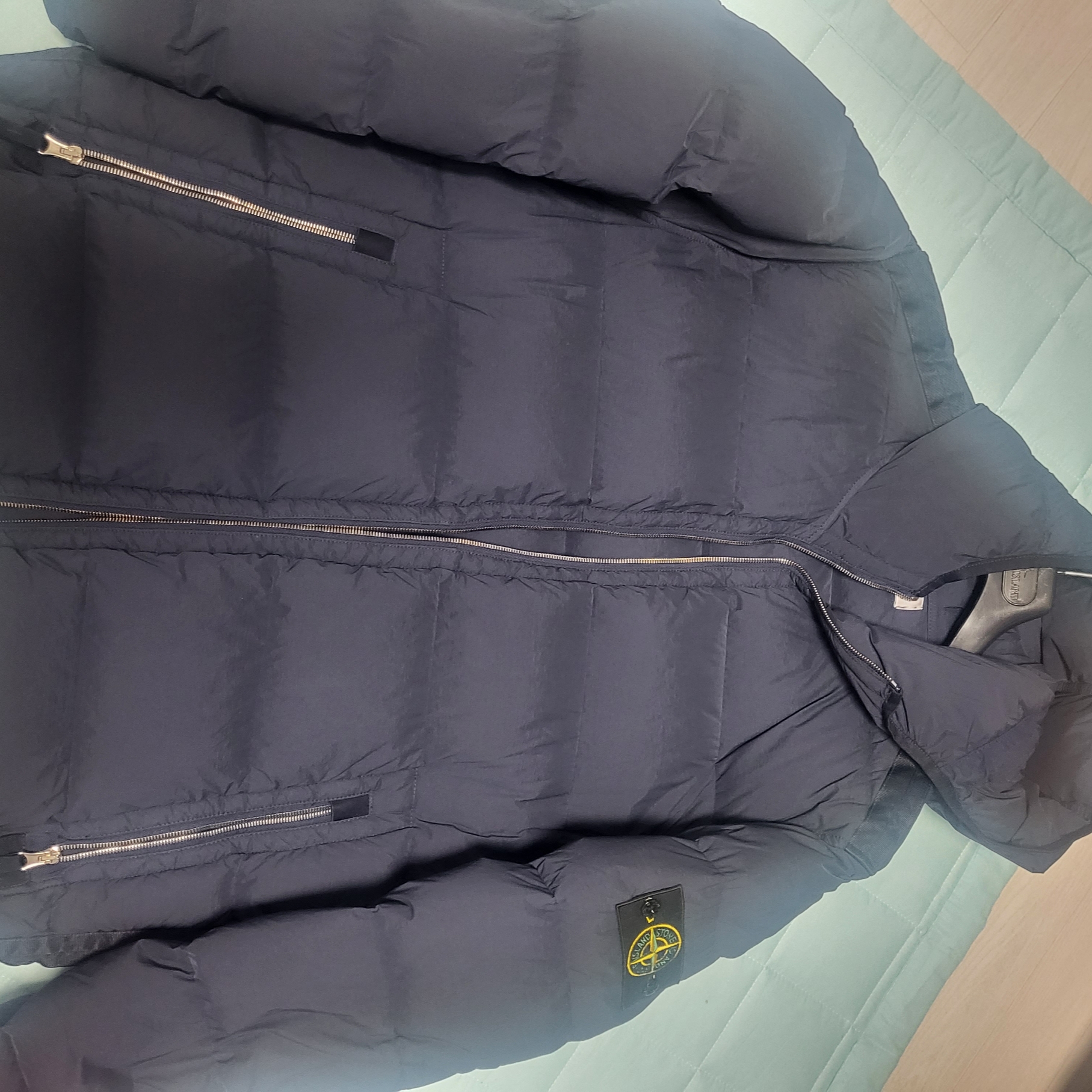 Stone Island 43728 Seamless Tunnel Nylon Down-TC Jacket Navy Blue - 23FW 착용 스타일