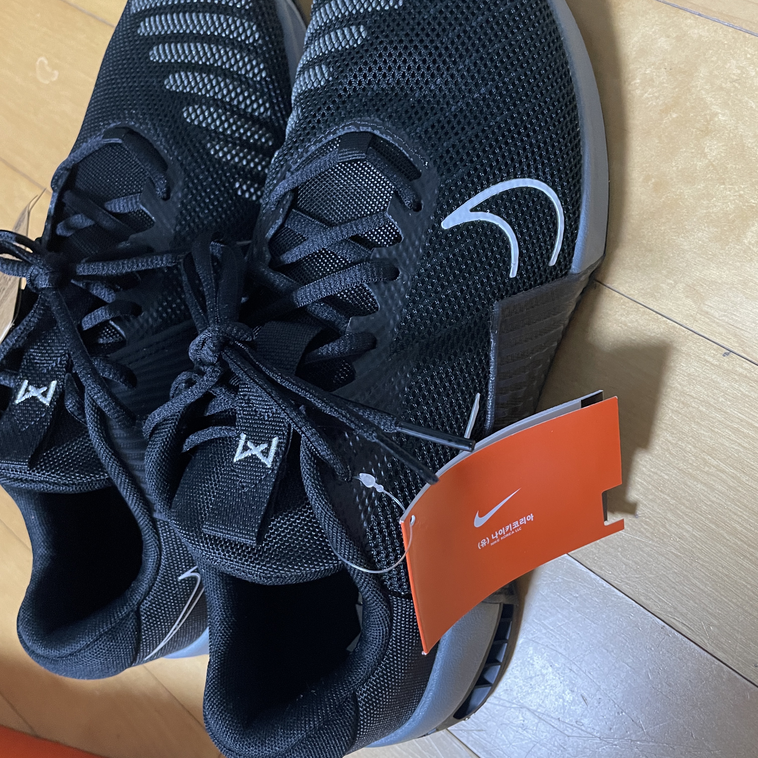 Nike Metcon 9 Black Smoke Grey 착용 스타일