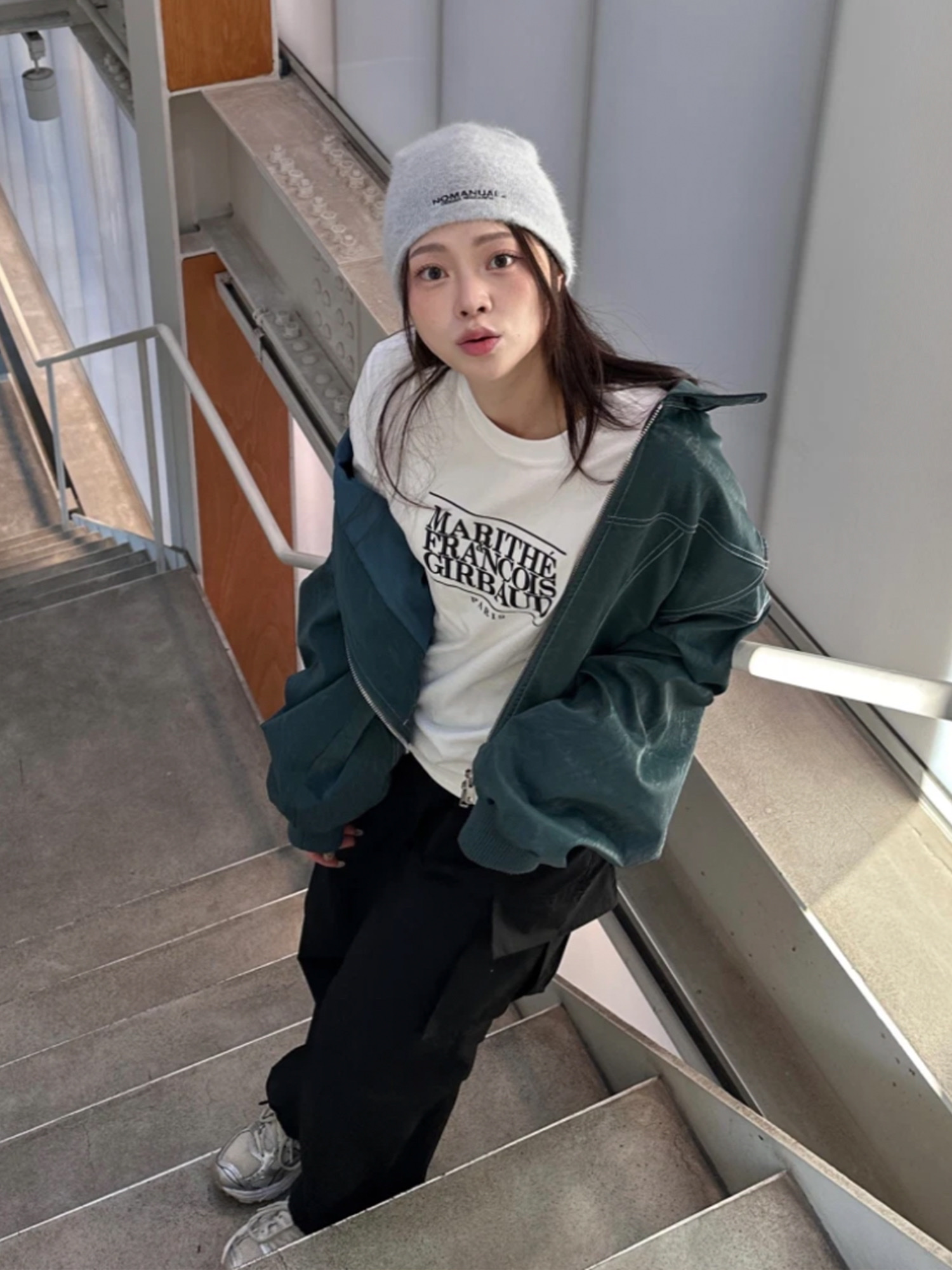 Asics Gel-Kayano 14 Cream Pure Silver, Millo Women Snow Jaquard Knit Zip-up Ivory 착용 스타일 - 4