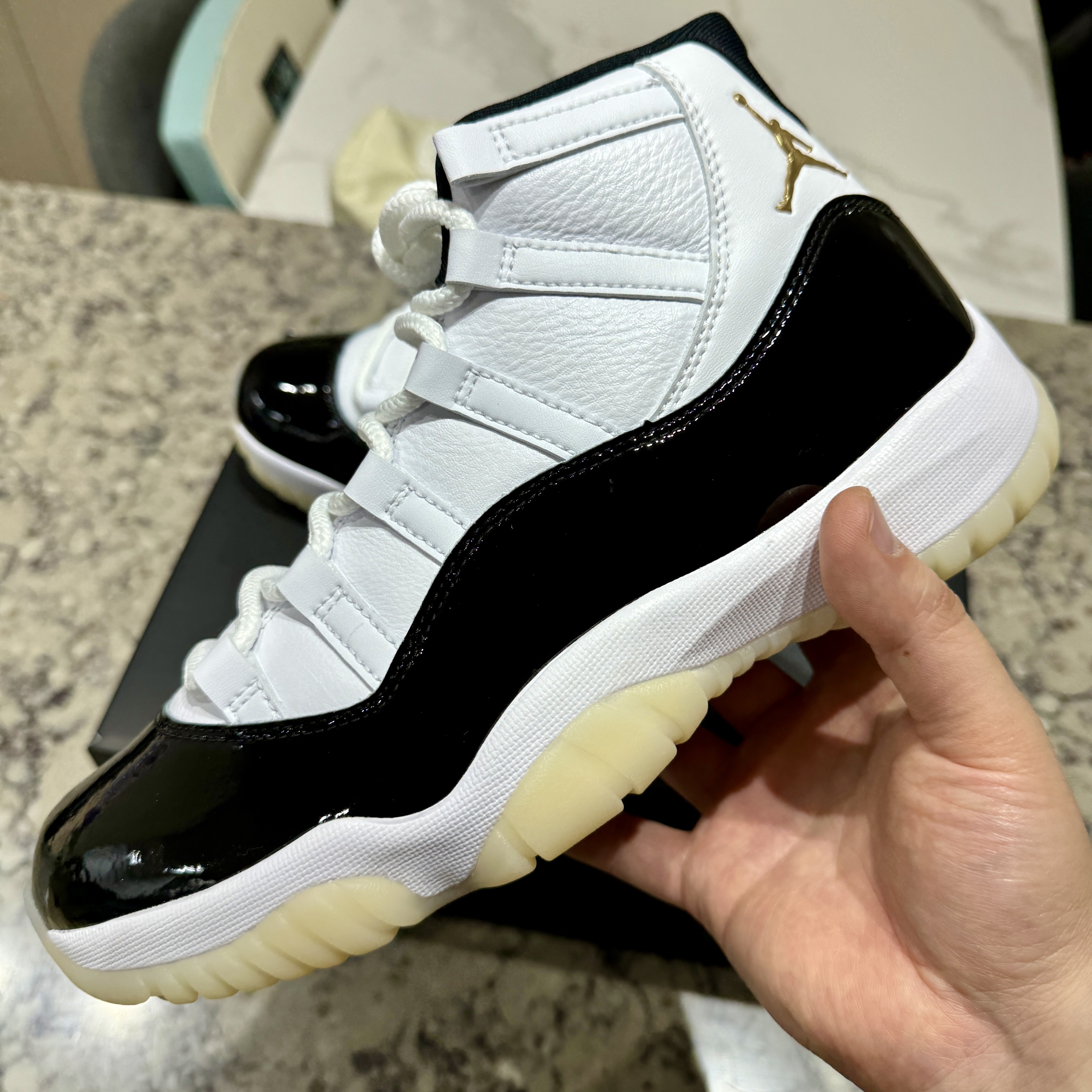 Jordan 11 Retro Gratitude 착용 스타일 - 3