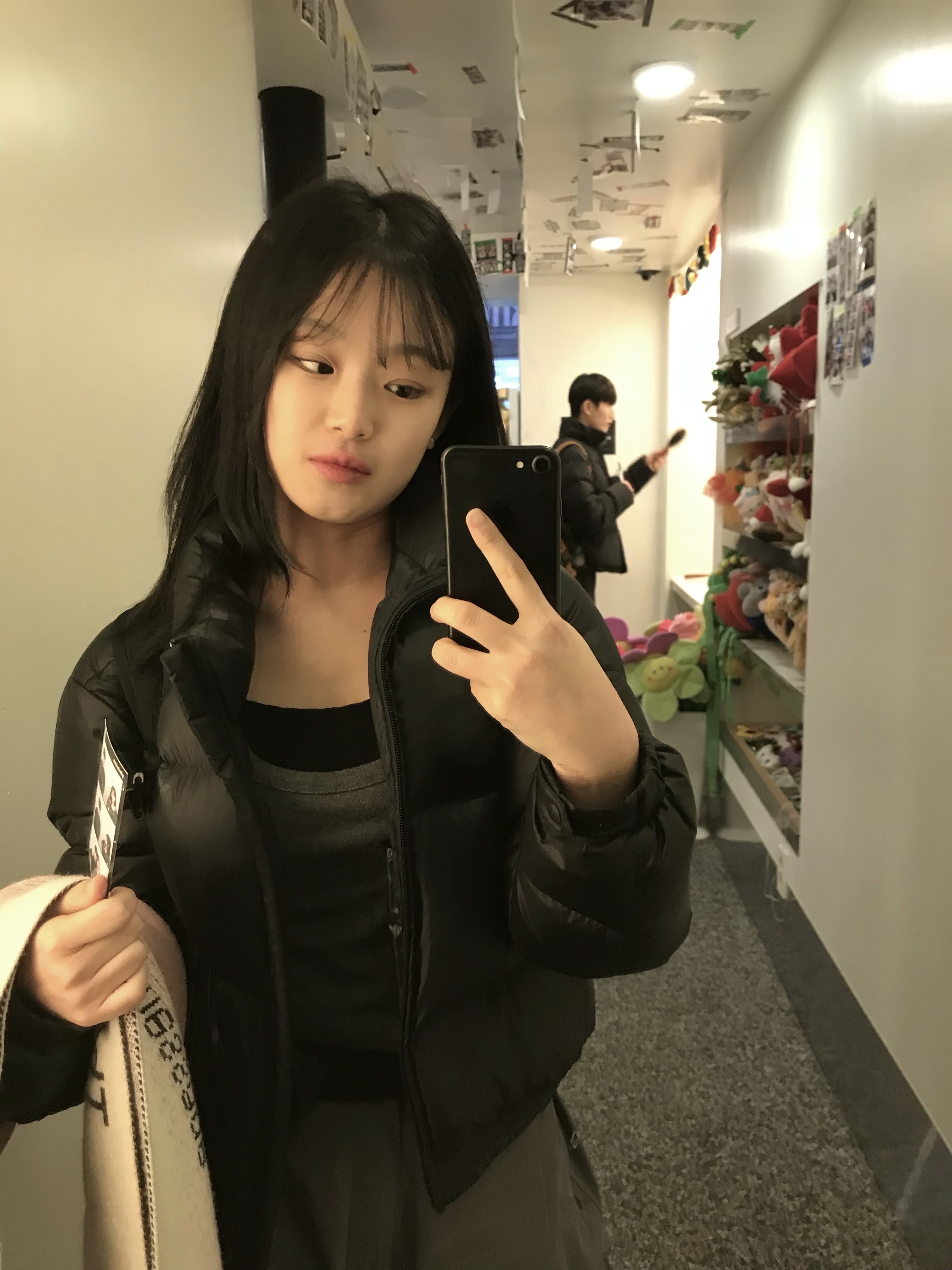 [KREAM 단독] Safarispot Basic Safari Down Jacket Black, [KREAM 단독] Safarispot Women 1/2 Basic Safari Down Jacket Black 착용 스타일