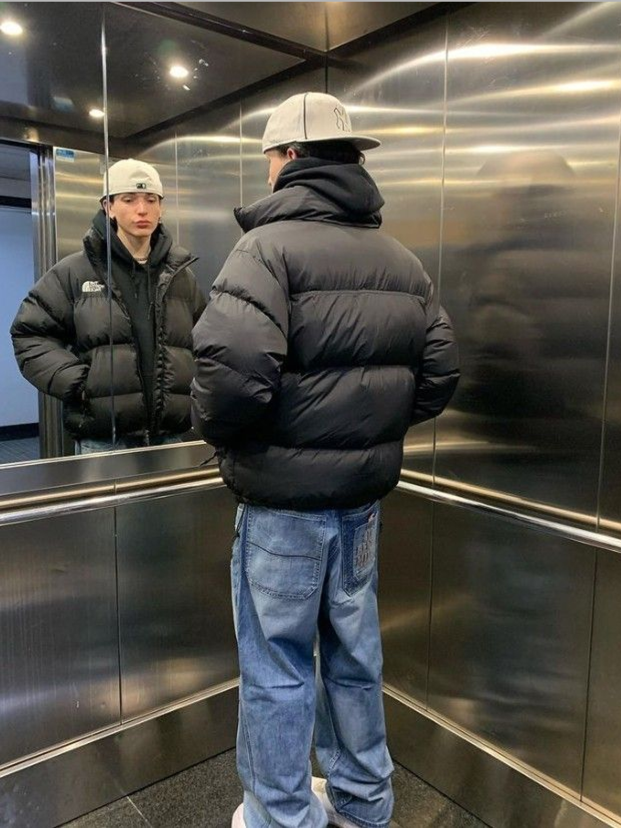 The North Face 1996 Retro Nuptse Jacket Black, The North Face 1996 Retro Nuptse Down Jacket TNF Black 착용 스타일 - 3