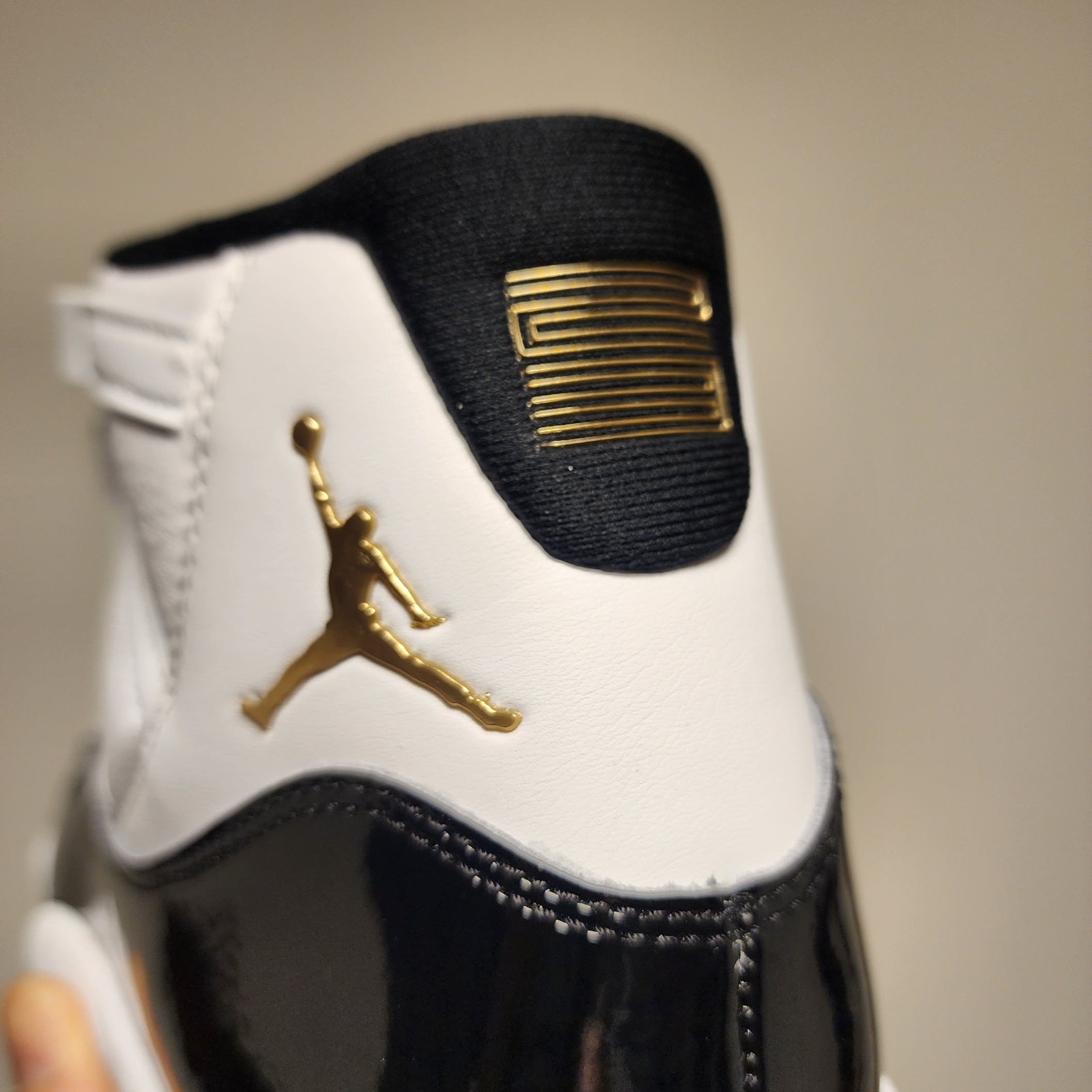 Jordan 11 Retro Gratitude 착용 스타일 - 2