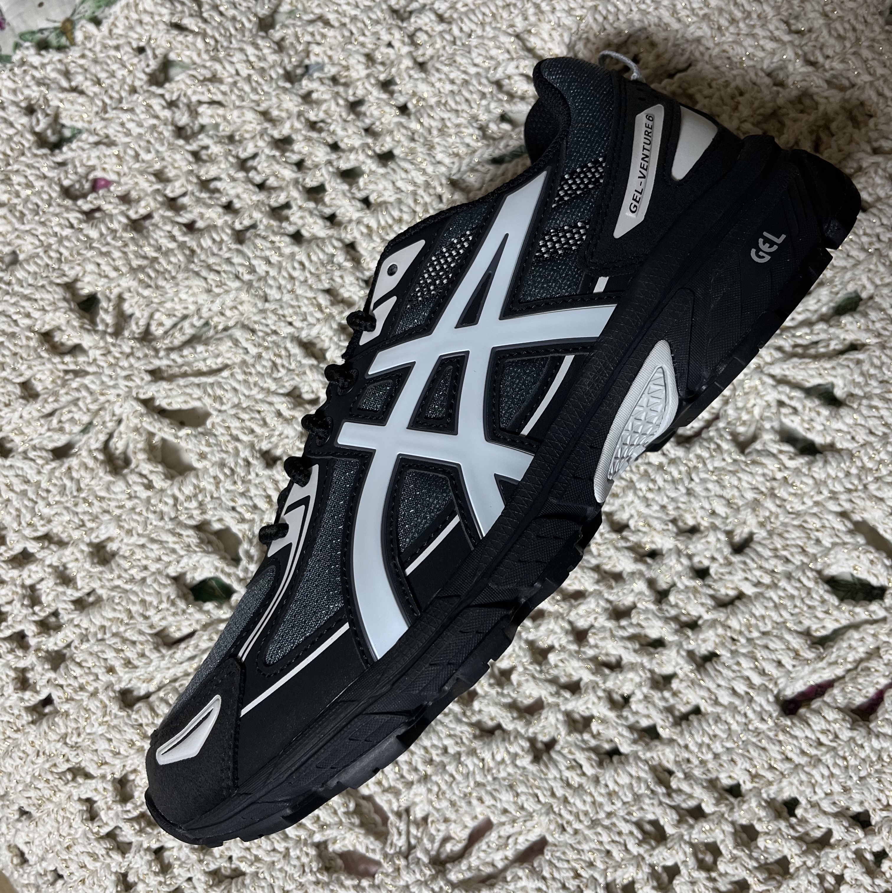 Asics Gel-Venture 6 Carrier Grey 착용 스타일