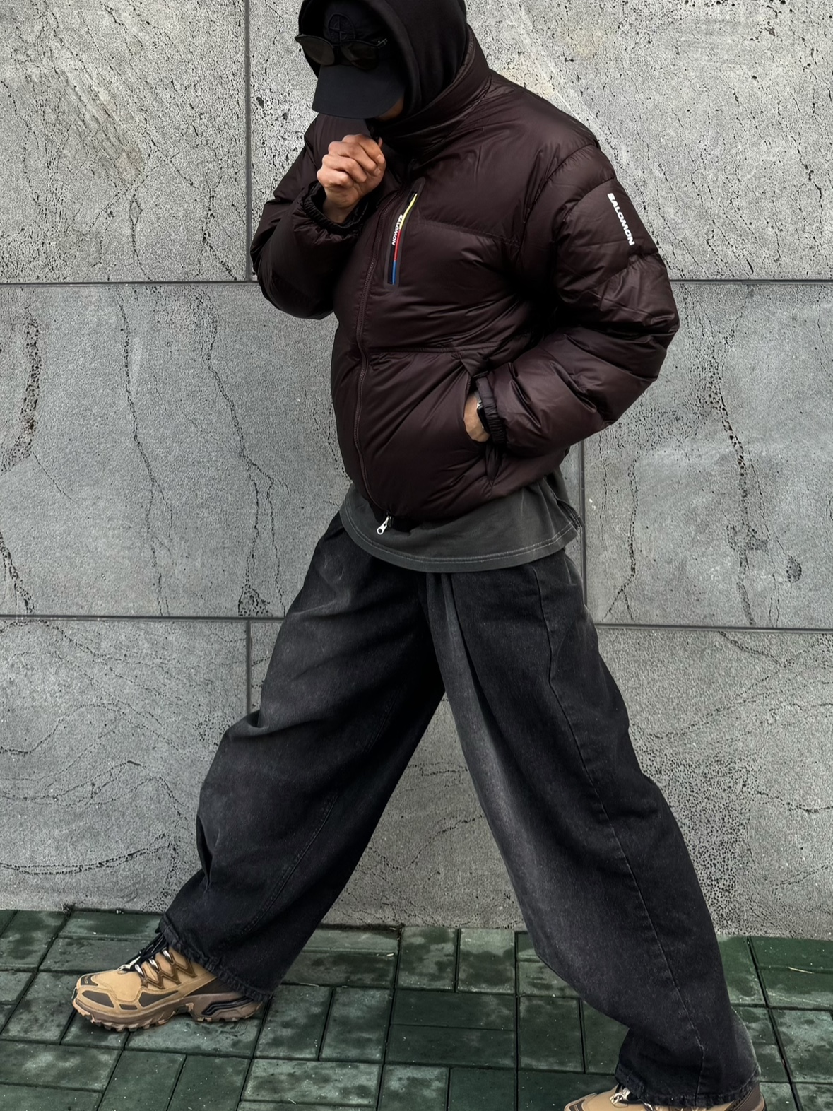 Salomon Contour Down Jacket Chocolate 착용 스타일 - 1