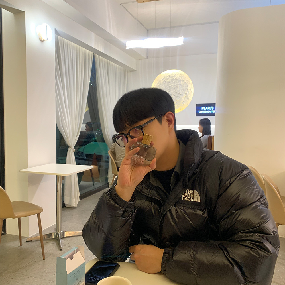 The North Face 1996 Eco Nuptse Jacket Real Black 착용 스타일