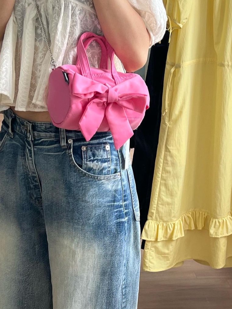 Saenginstudios Mini Ribbon Chain Bag Pink 착용 스타일