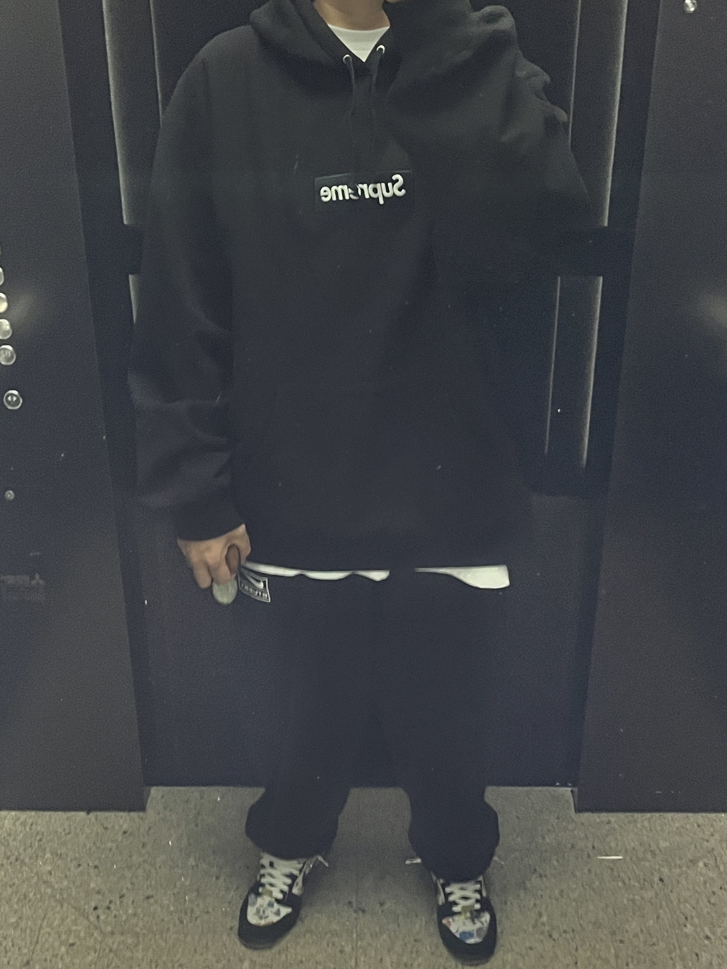 Nike x Supreme SB Dunk Low QS Rammellzee Black, Supreme Box Logo Hooded Sweatshirt Black - 23FW 착용 스타일