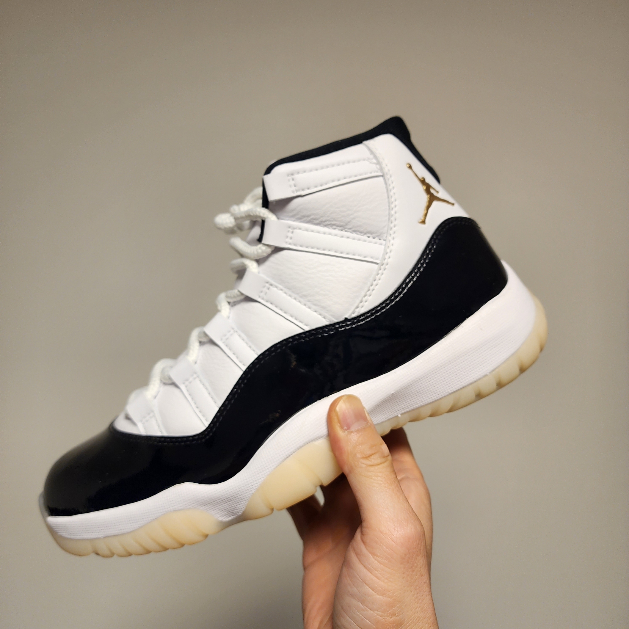 Jordan 11 Retro Gratitude 착용 스타일 - 1