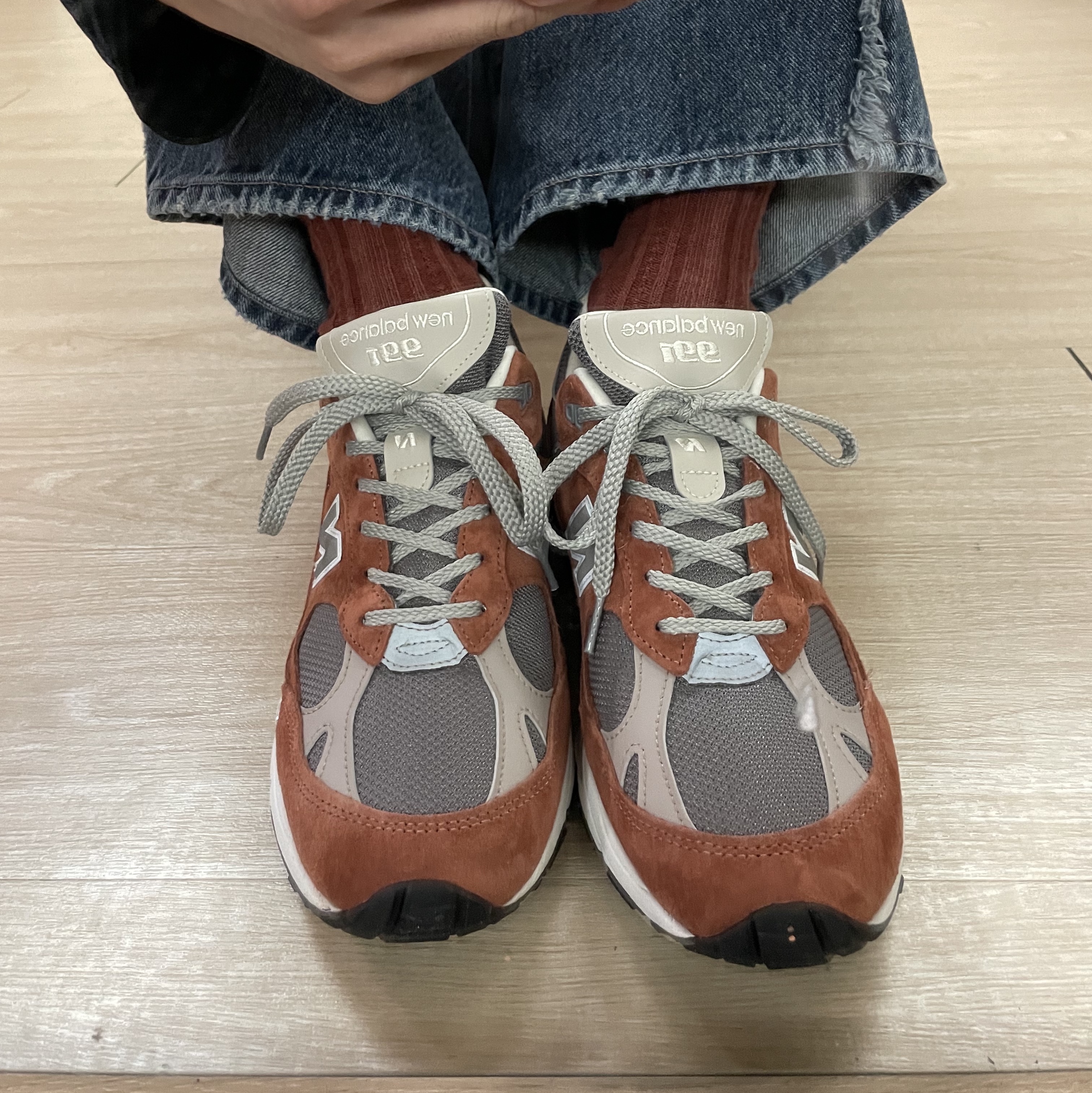 New Balance 991 Made in UK Sequoia Falcon 착용 스타일