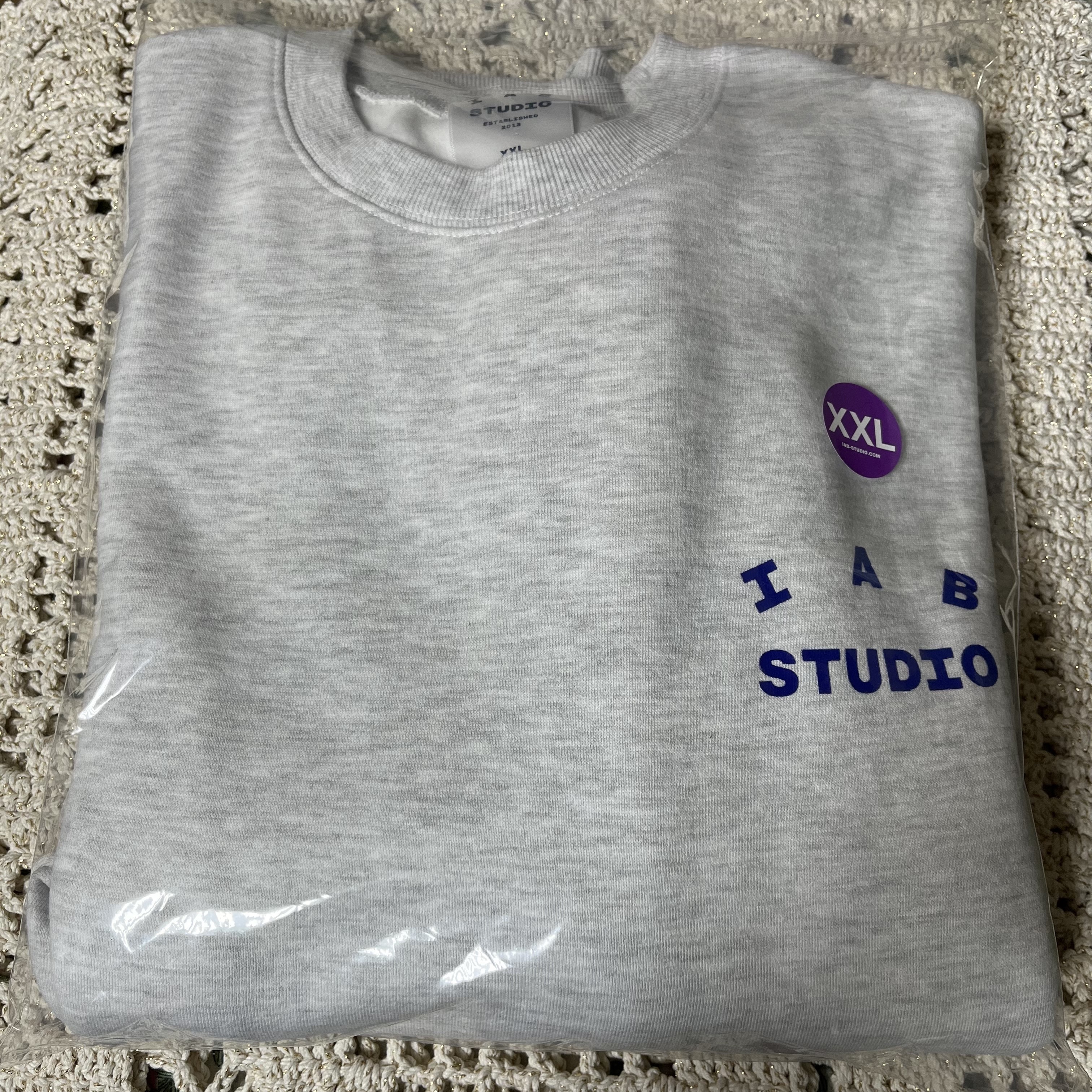 IAB Studio Sweatshirt Light Gray - 23FW 착용 스타일
