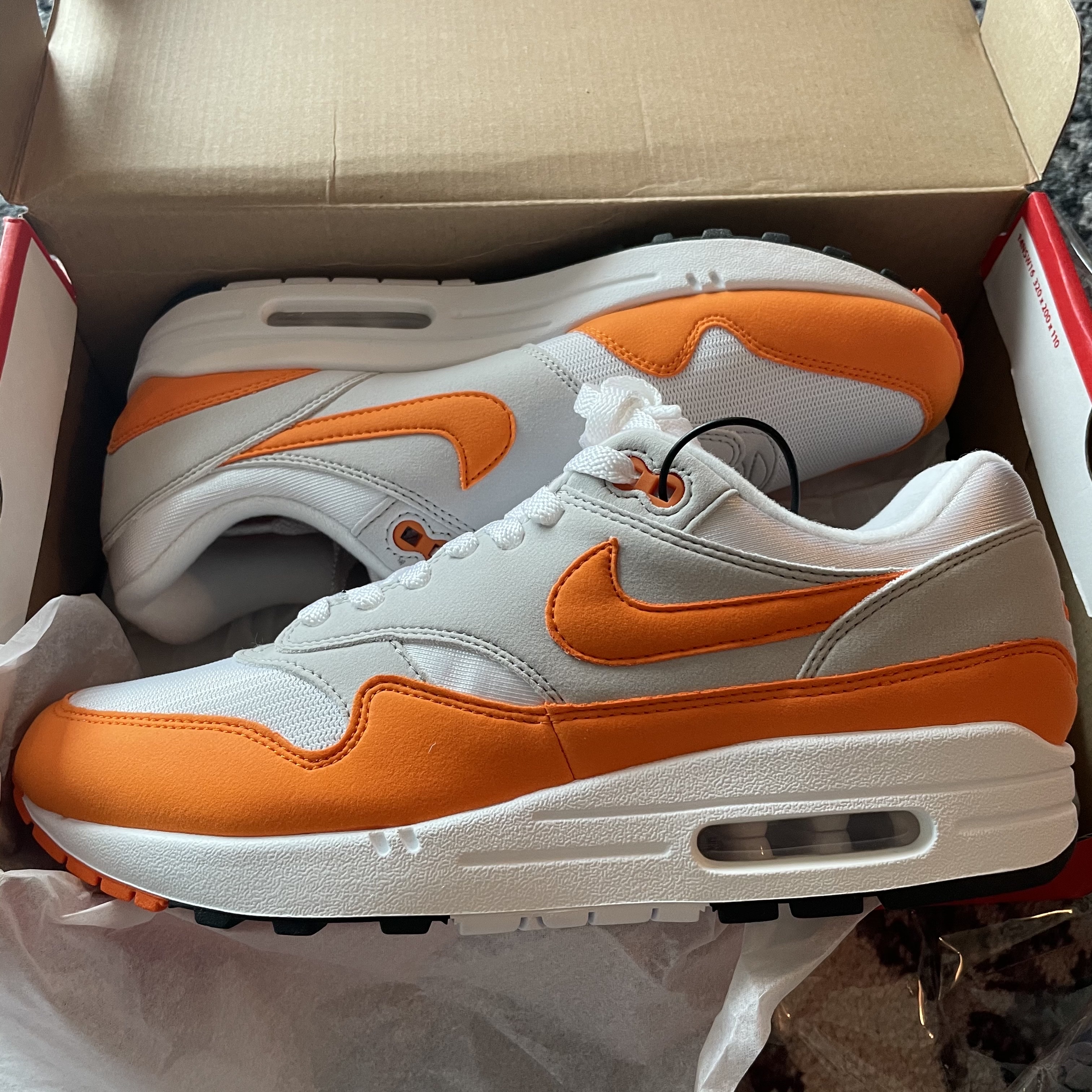 Nike Air Max 1 Anniversary Orange 2020 착용 스타일