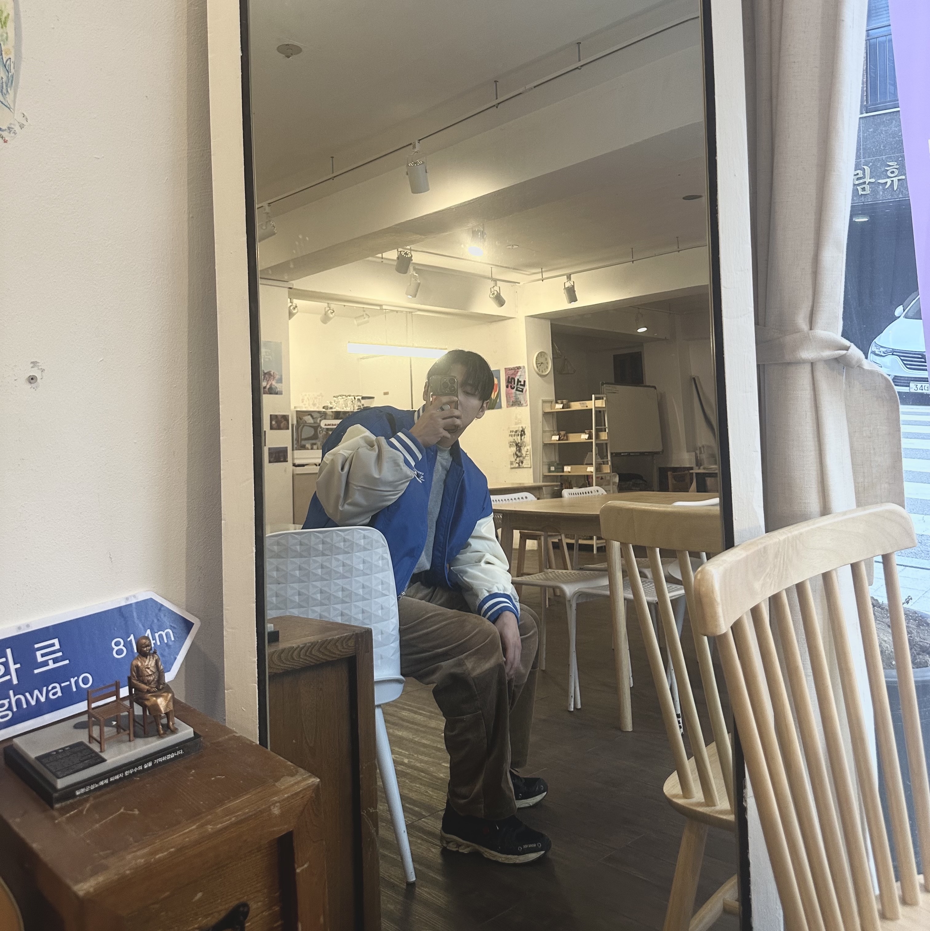Converse x Ader Error Shapes Varsity Jacket Cobalt, Asics x Beams Gel-Kayano 14 Gore-Tex Black 착용 스타일