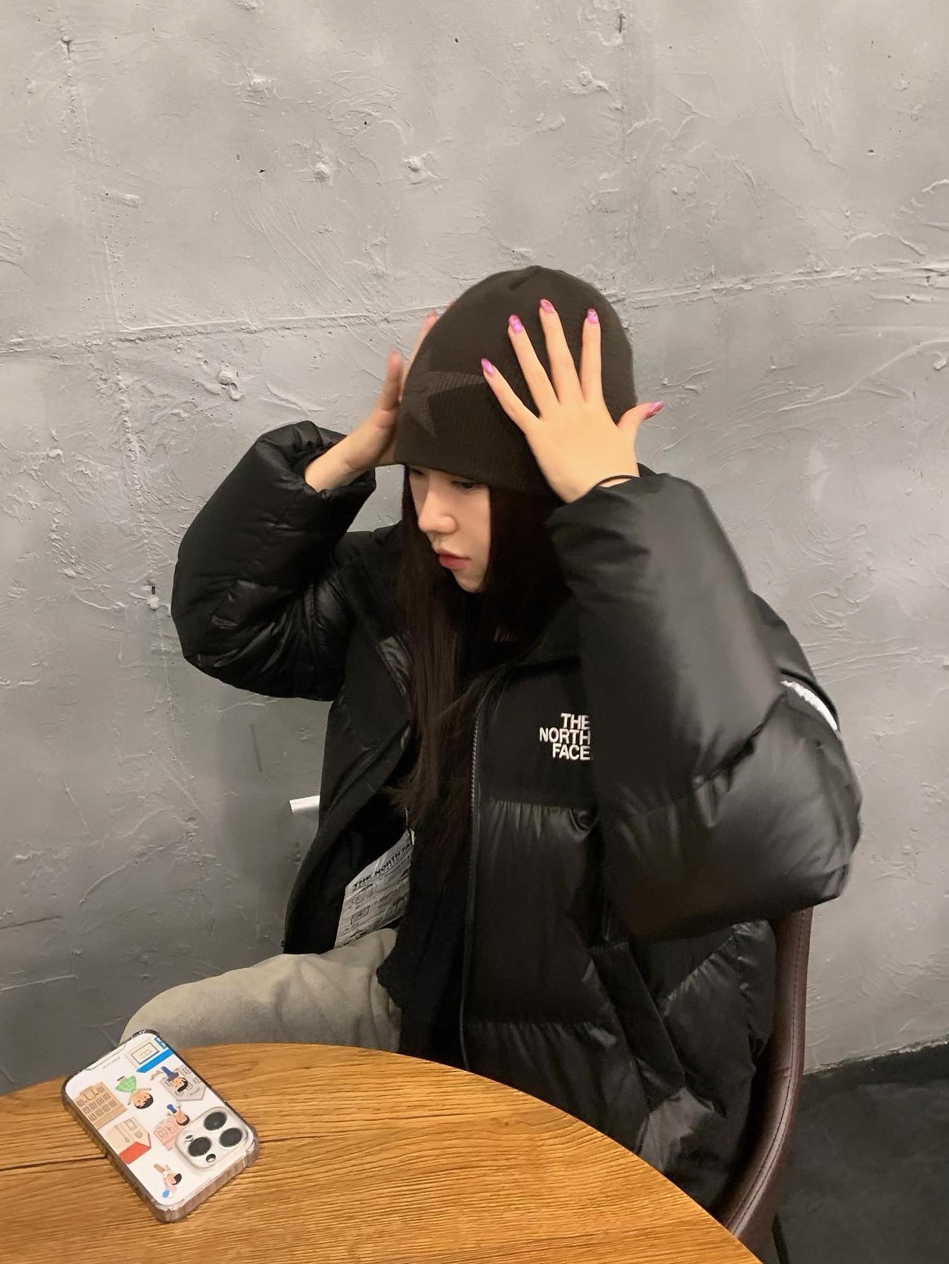 (W) The North Face White Label Novelty Nuptse Down Jacket Black, (W) The North Face White Label Novelty Nuptse Down Jacket Black 착용 스타일 - 4