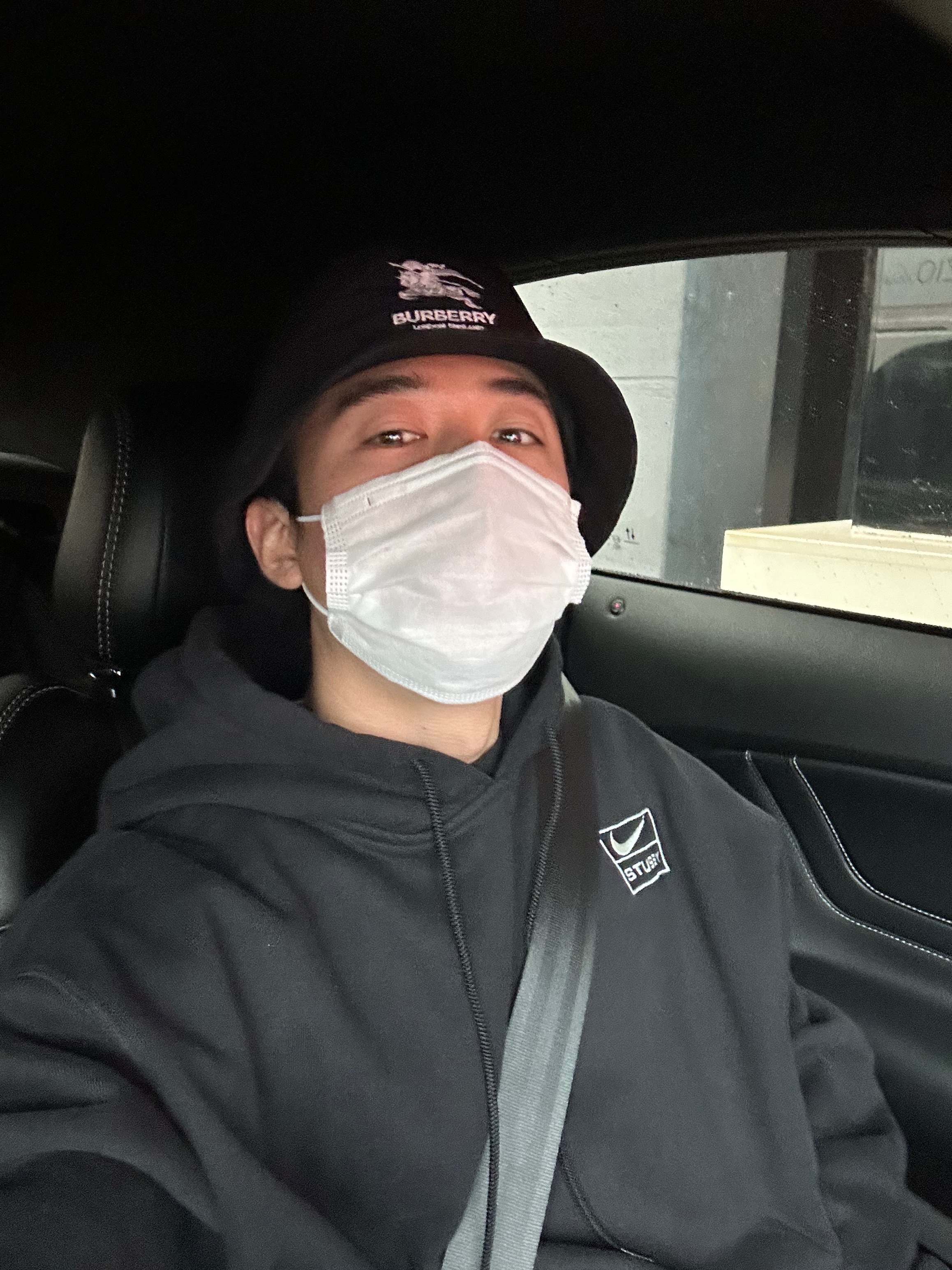 Supreme x Burberry Crusher Black - 22SS, Nike x Stussy NRG RA Washed Pullover Hoodie Black (DN4028-010) 착용 스타일
