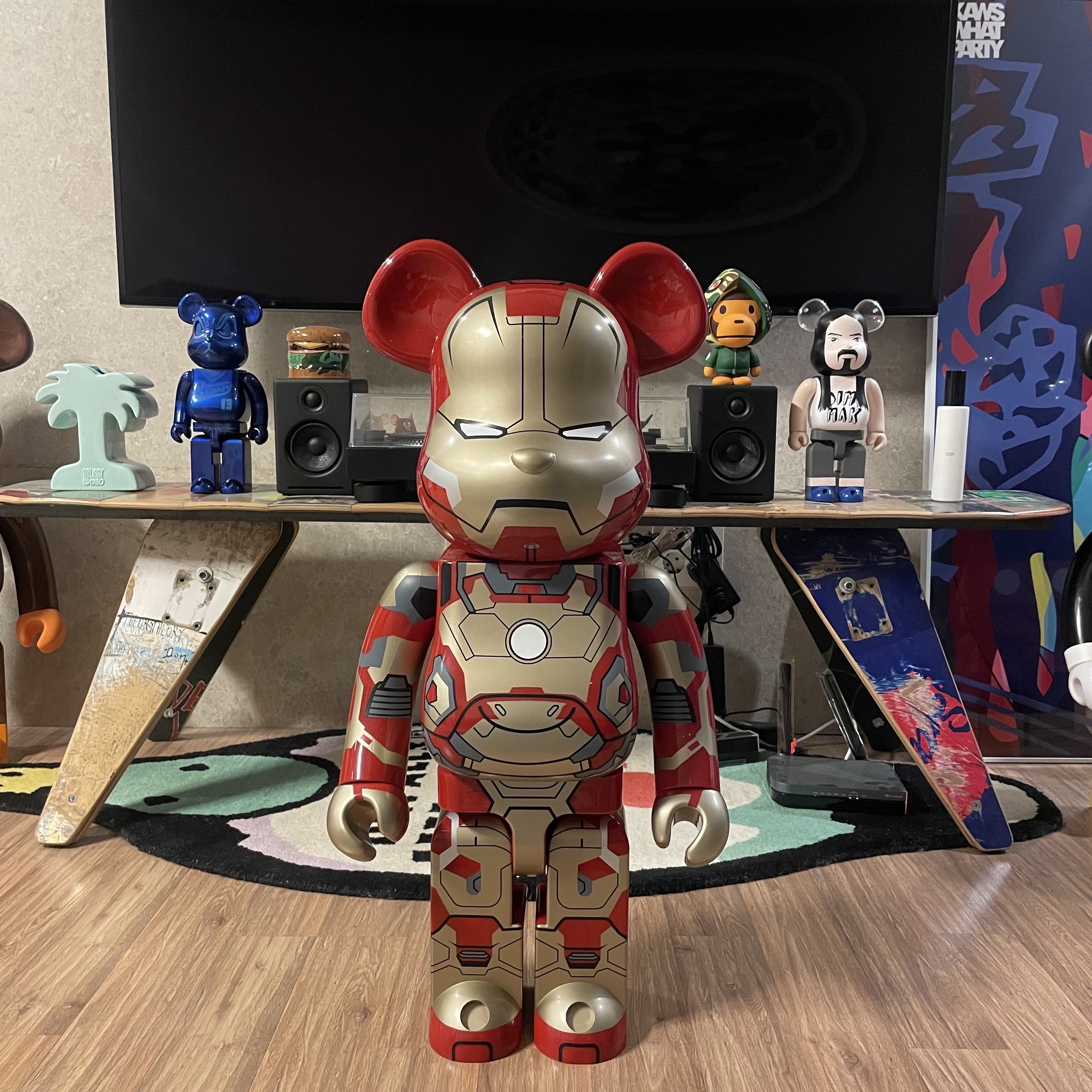 Bearbrick Marvel Iron Man Mark XLII Damage Ver. 400% 착용 스타일
