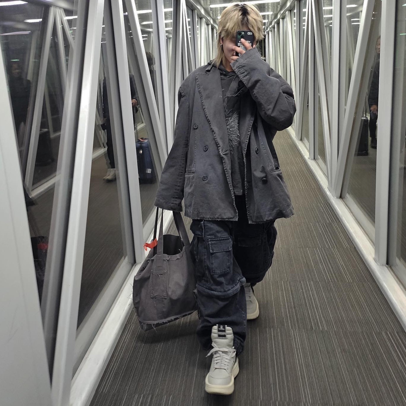 Converse x Drkshdw Turbowpn Pelican 착용 스타일 - 1