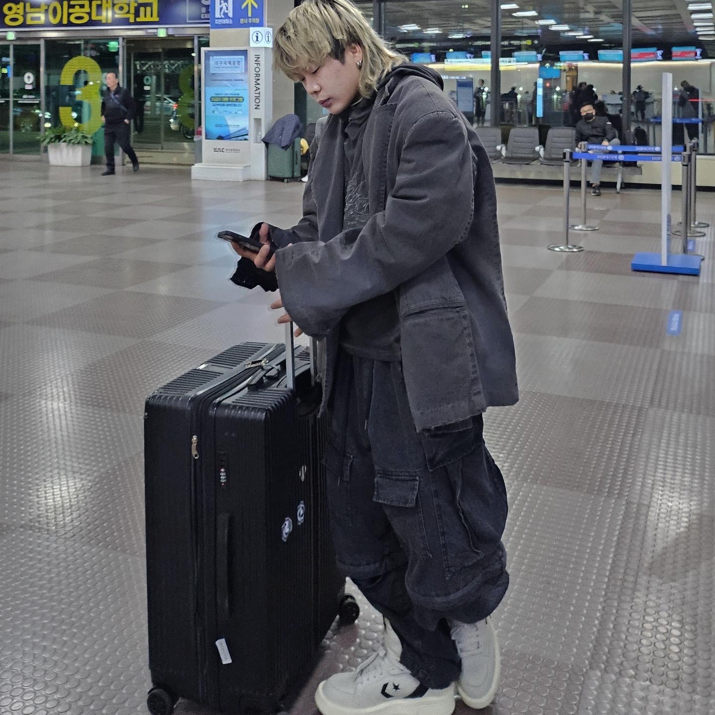 Converse x Drkshdw Turbowpn Pelican 착용 스타일 - 4