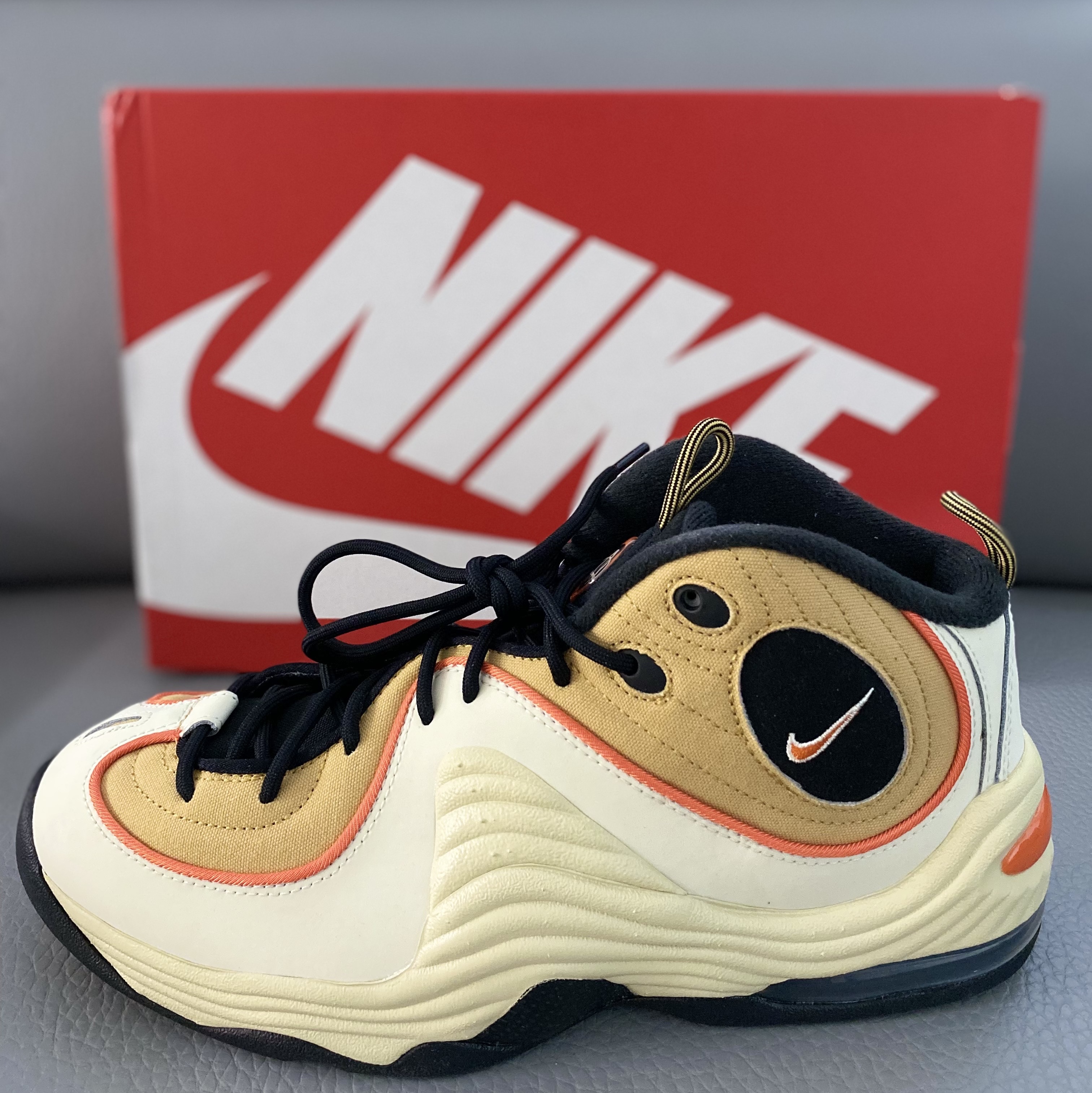 Nike Air Penny II Wheat Gold and Safety Orange 착용 스타일