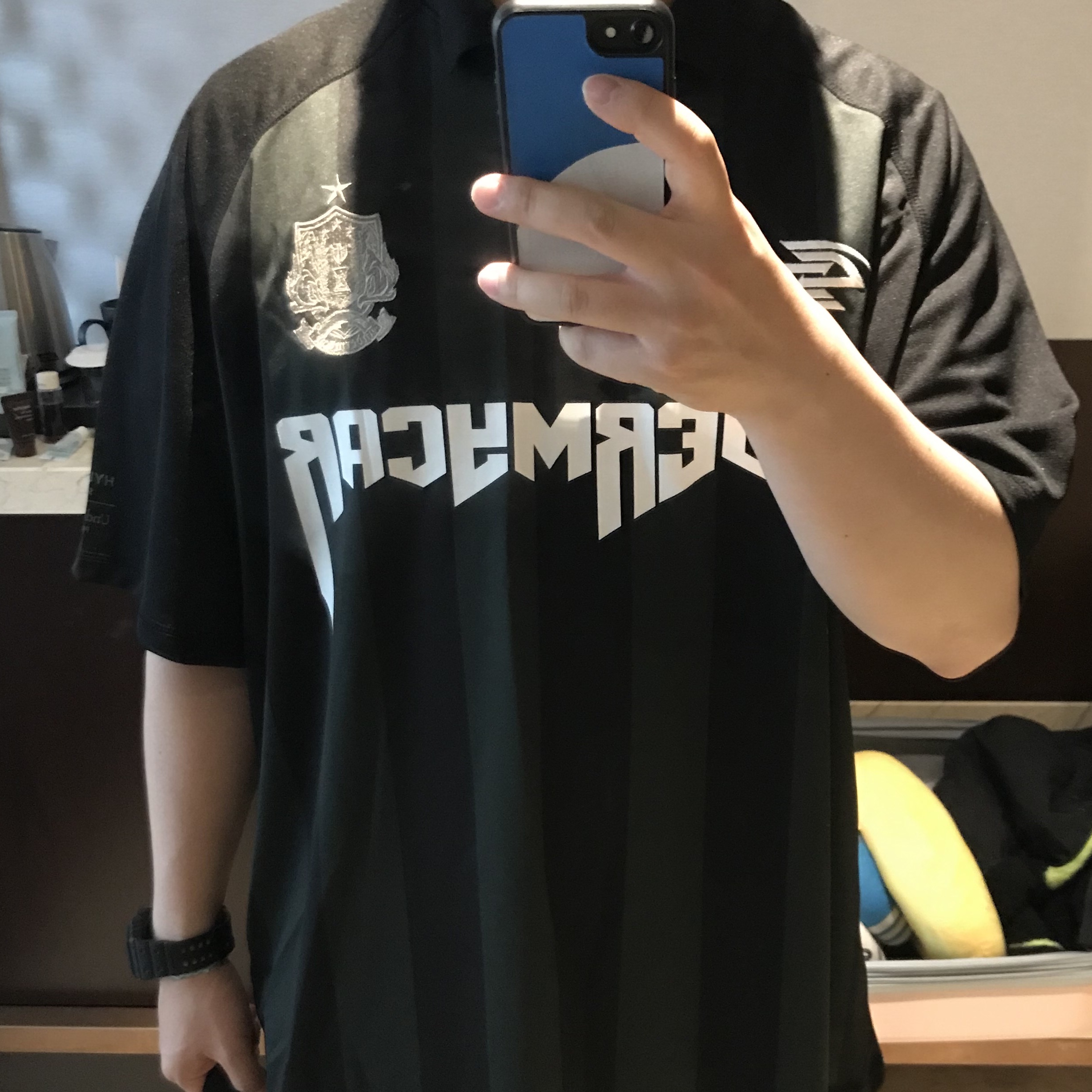 Undermycar Wolfen Bold Stripe Football Jersey Sycamore - 23FW (The Hyundai Seoul Exclusive) 착용 스타일