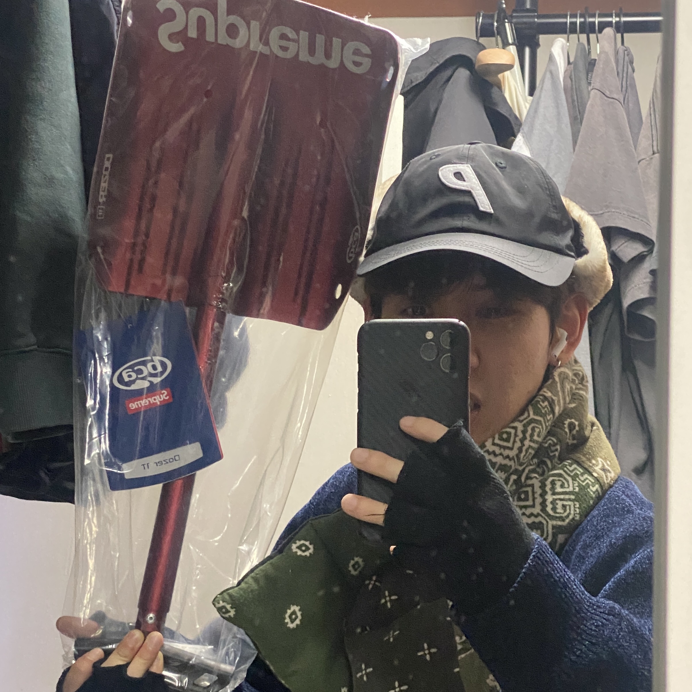 Palace Trooper Fox Tip - 23FW, Nike x Cactus Plant Flea Market Air Flea 2 Faded Spruce 착용 스타일 - 5