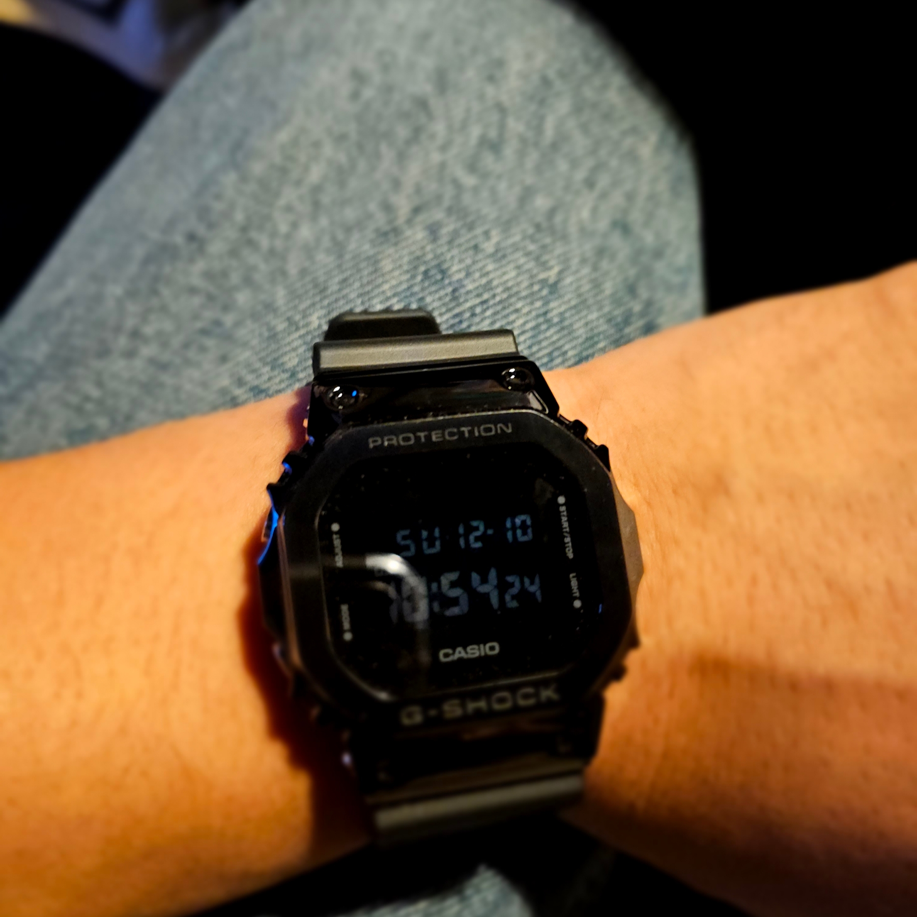 Casio G-Shock GM-5600B-1 착용 스타일