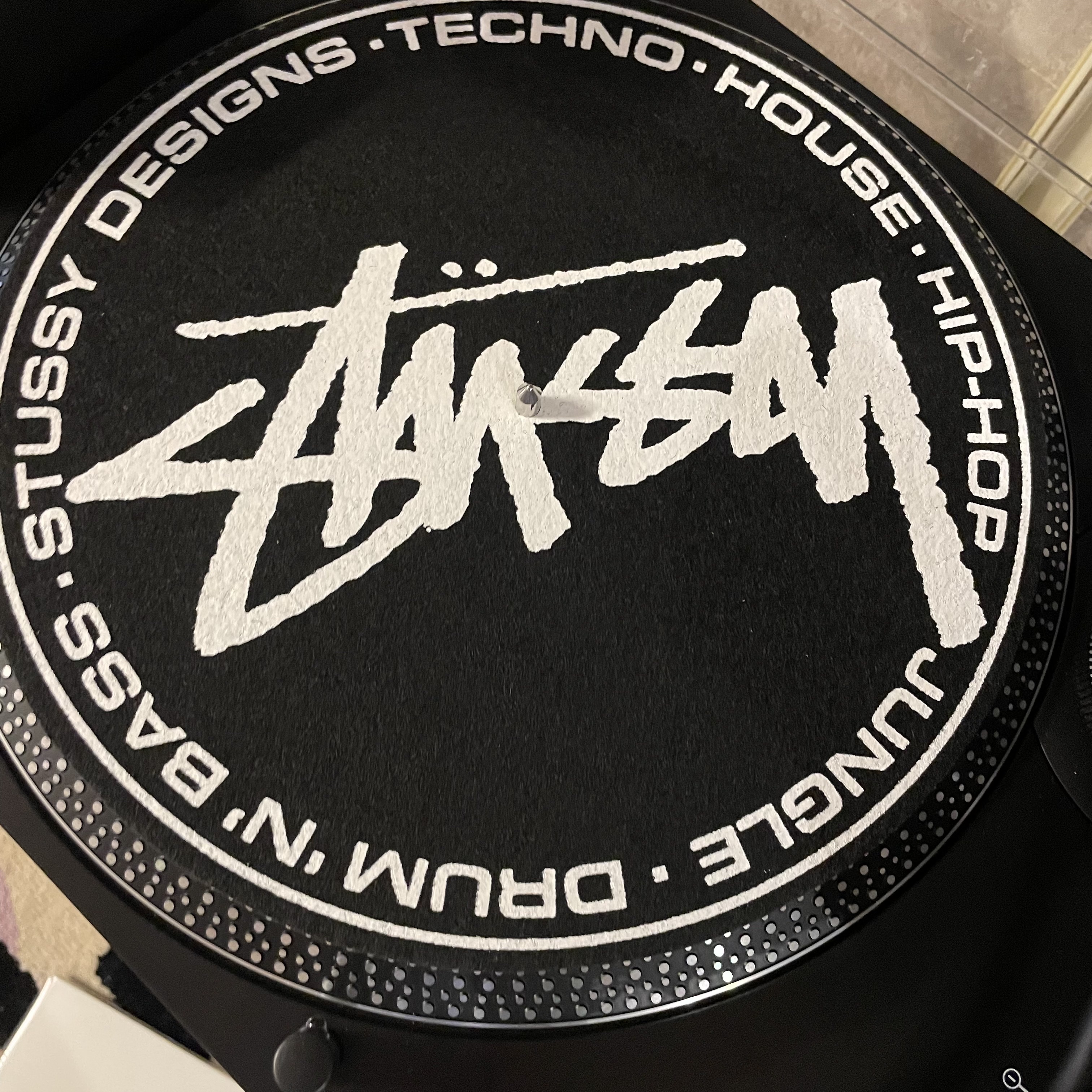 Stussy 12 Inch Post Modern Slipmats (2 Pack) 착용 스타일 - 2