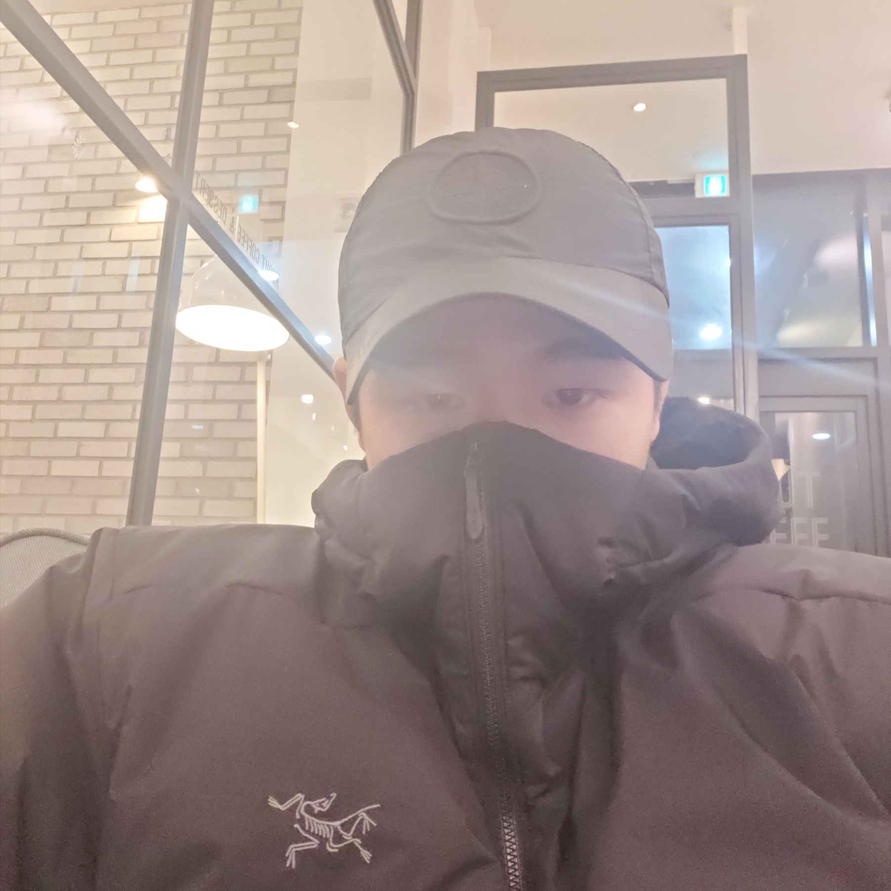 Arc'teryx Atom Heavyweight Hoody Black 착용 스타일