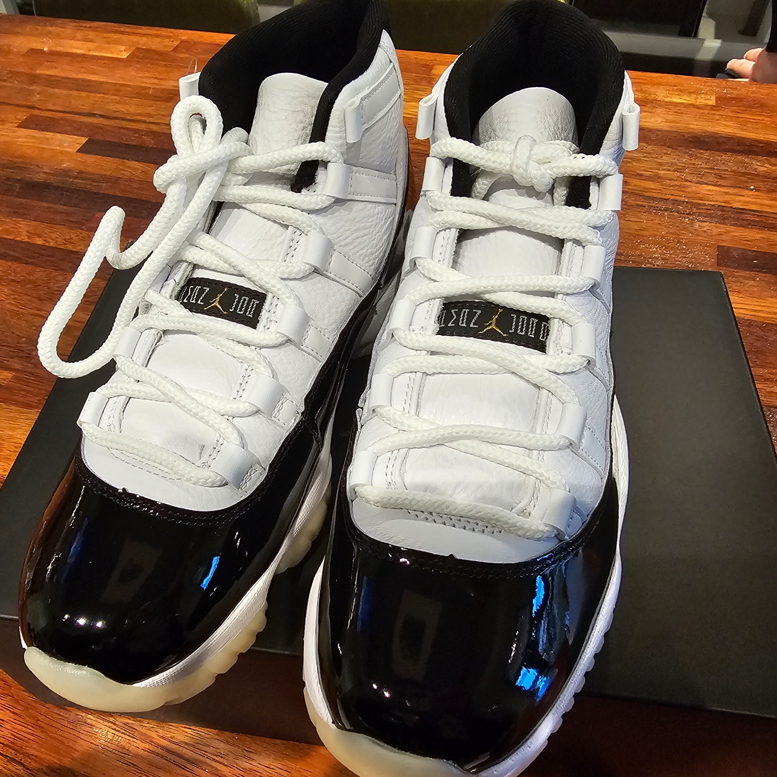 Jordan 11 Retro Gratitude 착용 스타일 - 2