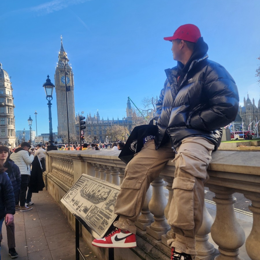 Supreme Ventile Camp Cap Red - 23SS, Jordan 1 Retro High OG Chicago 2022 착용 스타일