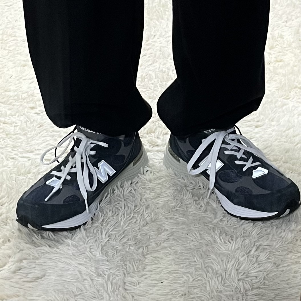 New Balance 992 Made in USA Navy 착용 스타일 - 1