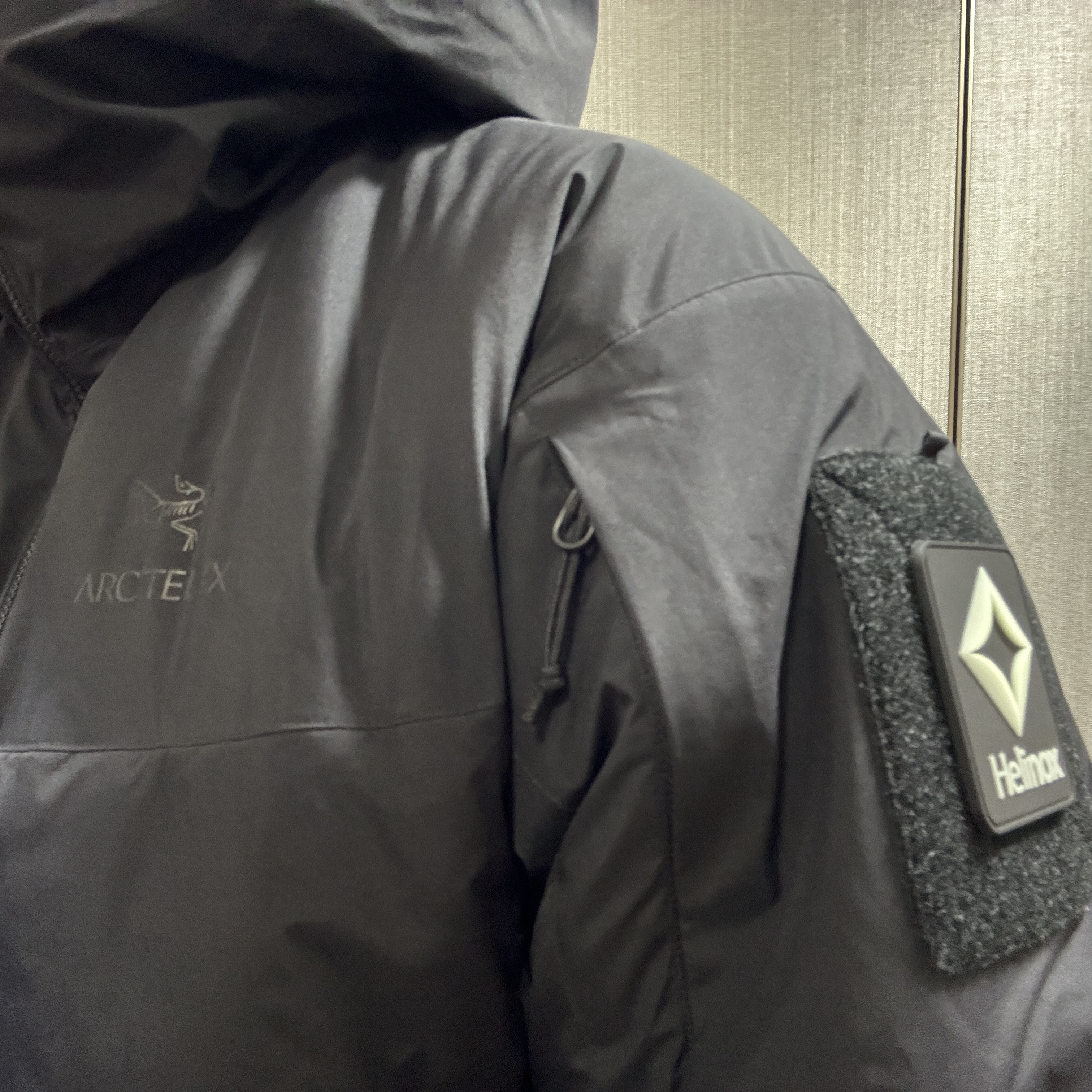 Arc'teryx LEAF Cold WX Hoody LT Gen 2 Black 착용 스타일