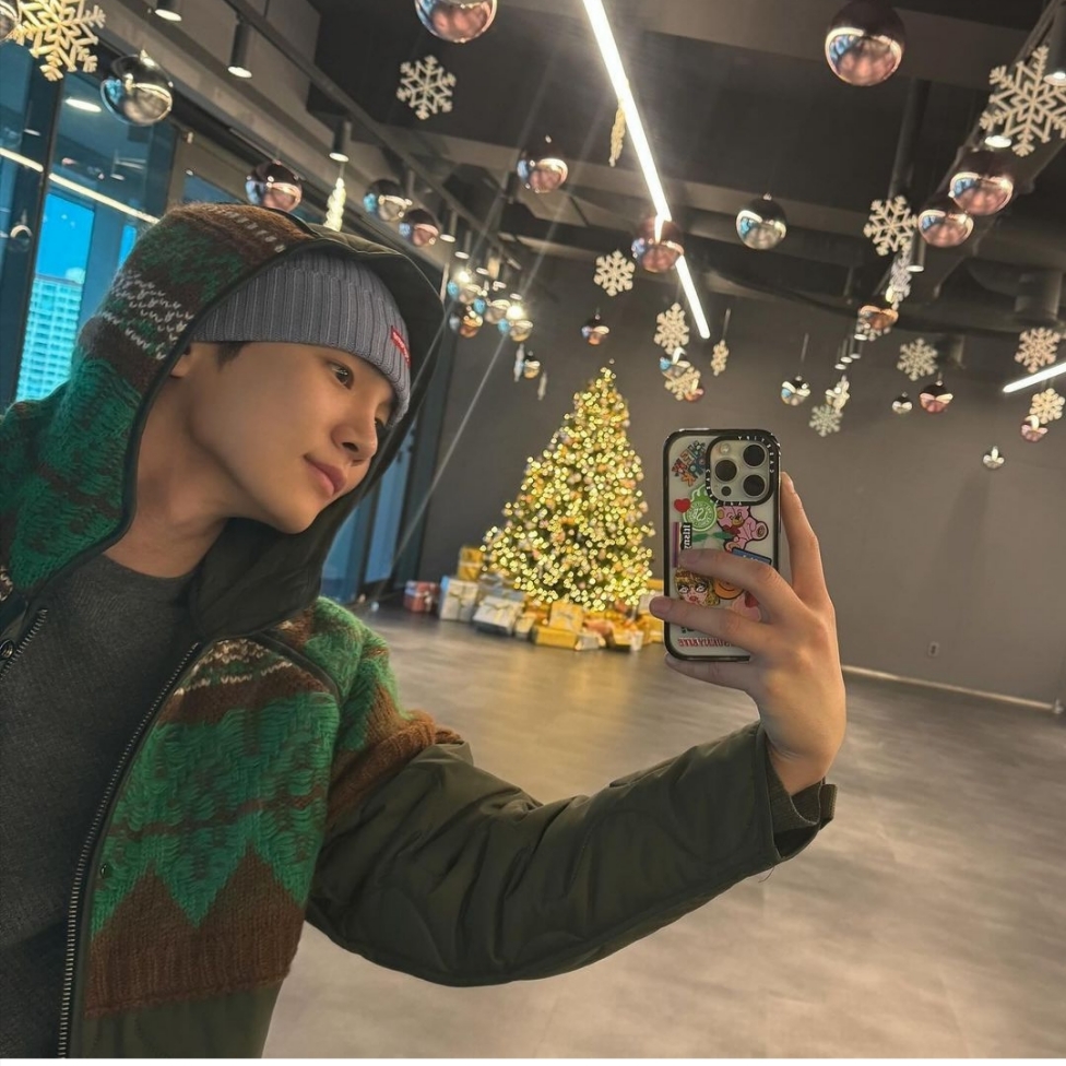 Supreme Overdyed Beanie Blue - 21SS 착용 스타일