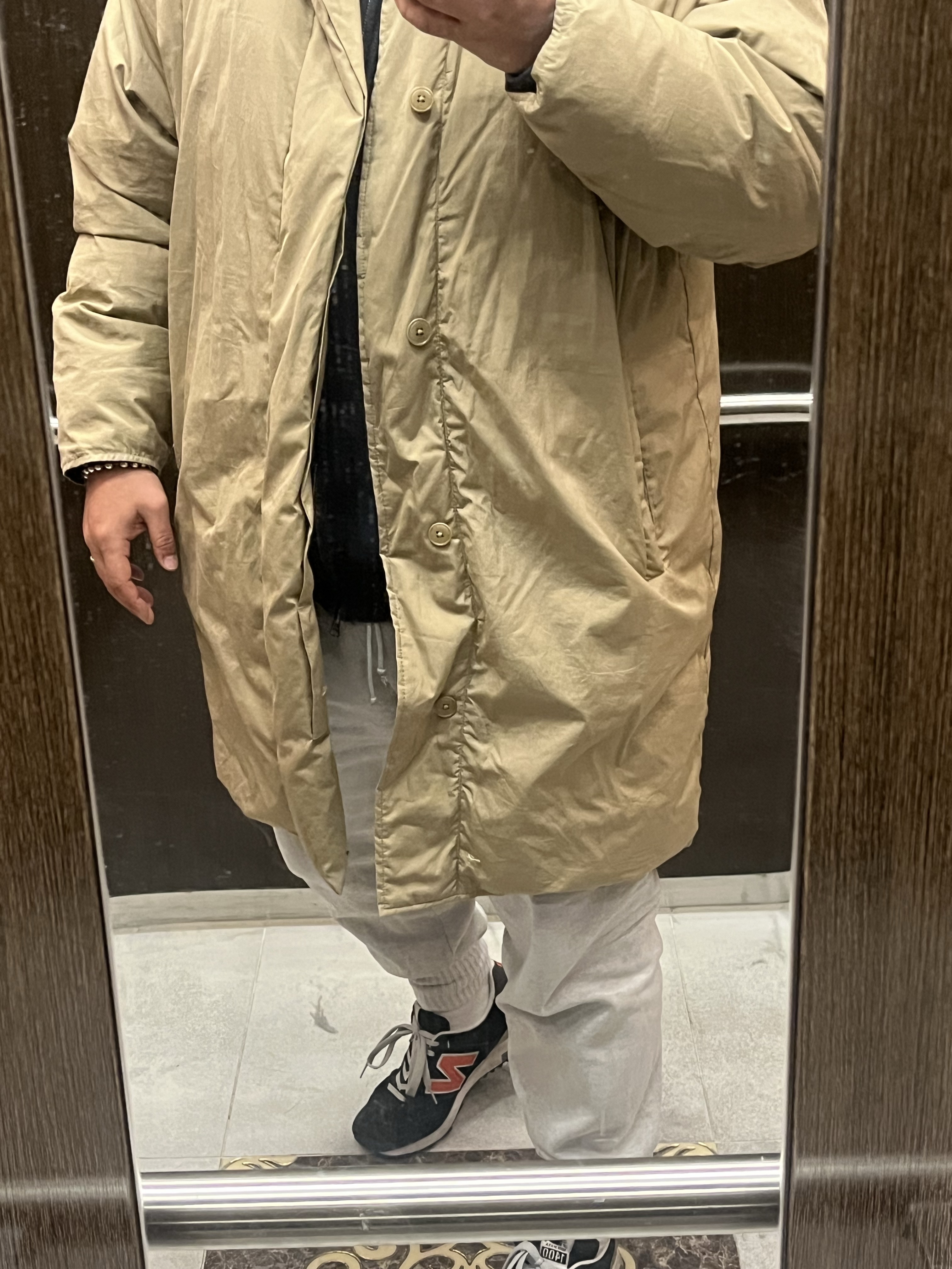 New Balance x J.Crew 1400 Made in USA Black Orange 착용 스타일