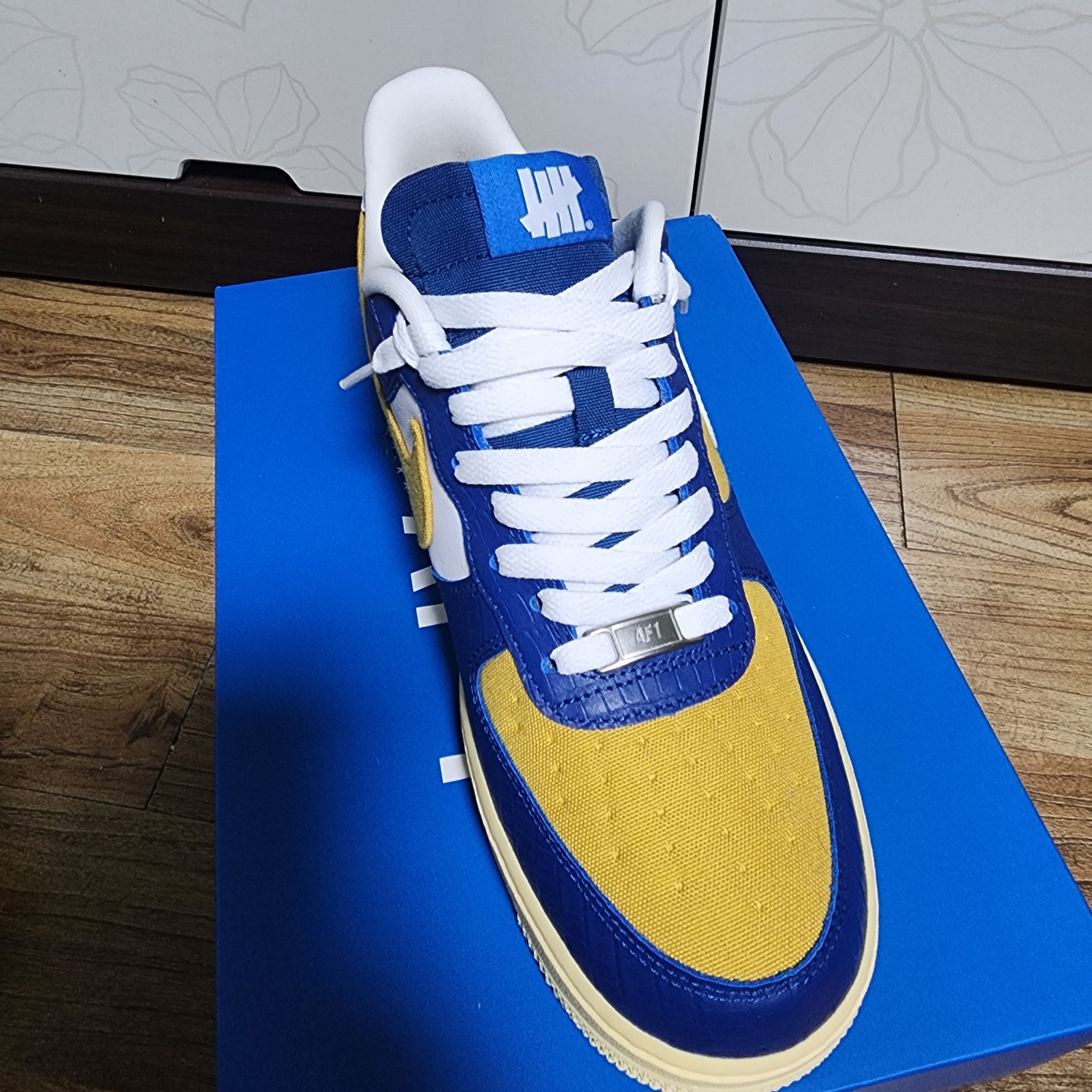 Nike x Undefeated Air Force 1 Low SP 5 On It Court Blue 착용 스타일 - 3