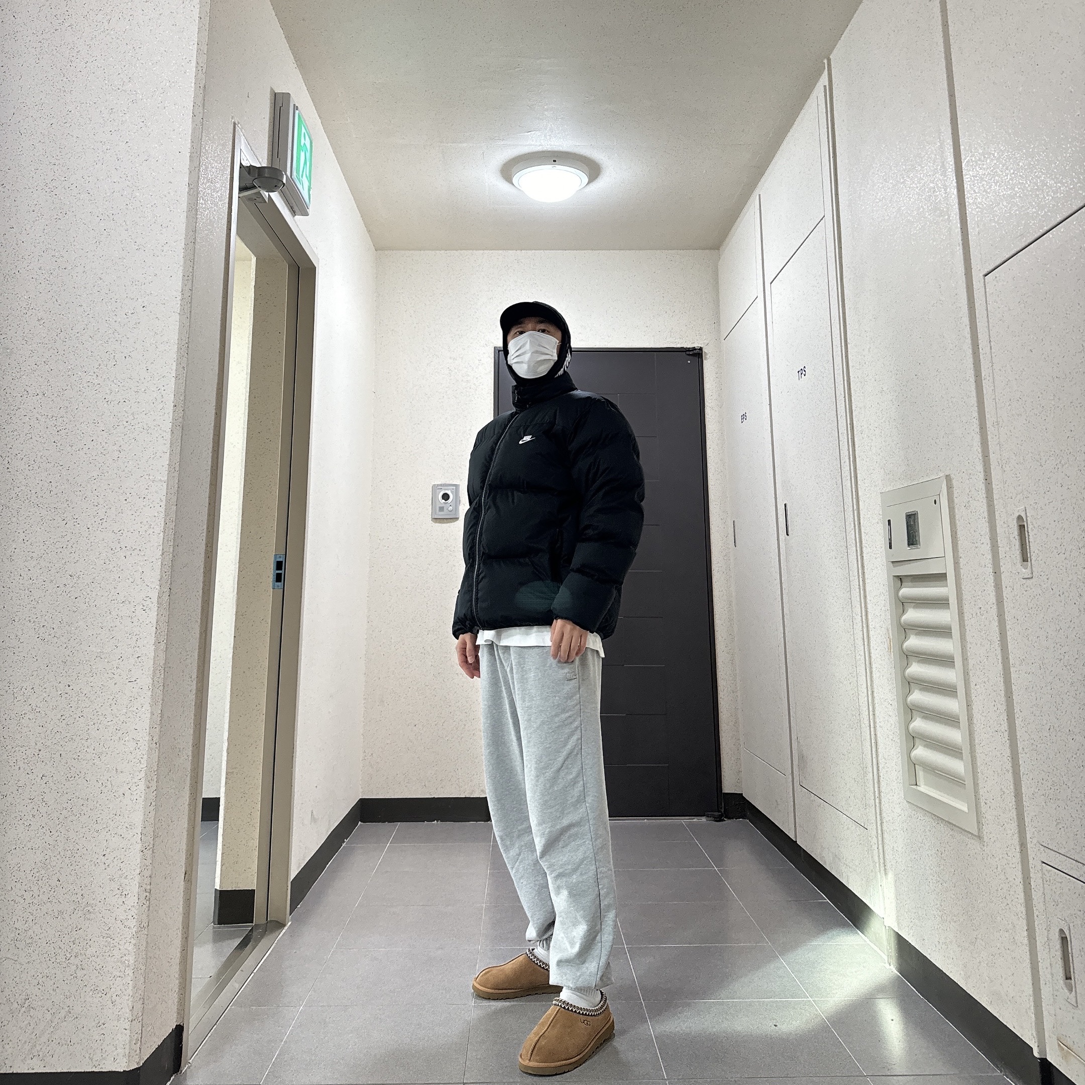 Palace Polartec Warmdome Earflap 5-Panel Black - 23FW, Nike NSW Puffer Jacket Black - Asia 착용 스타일