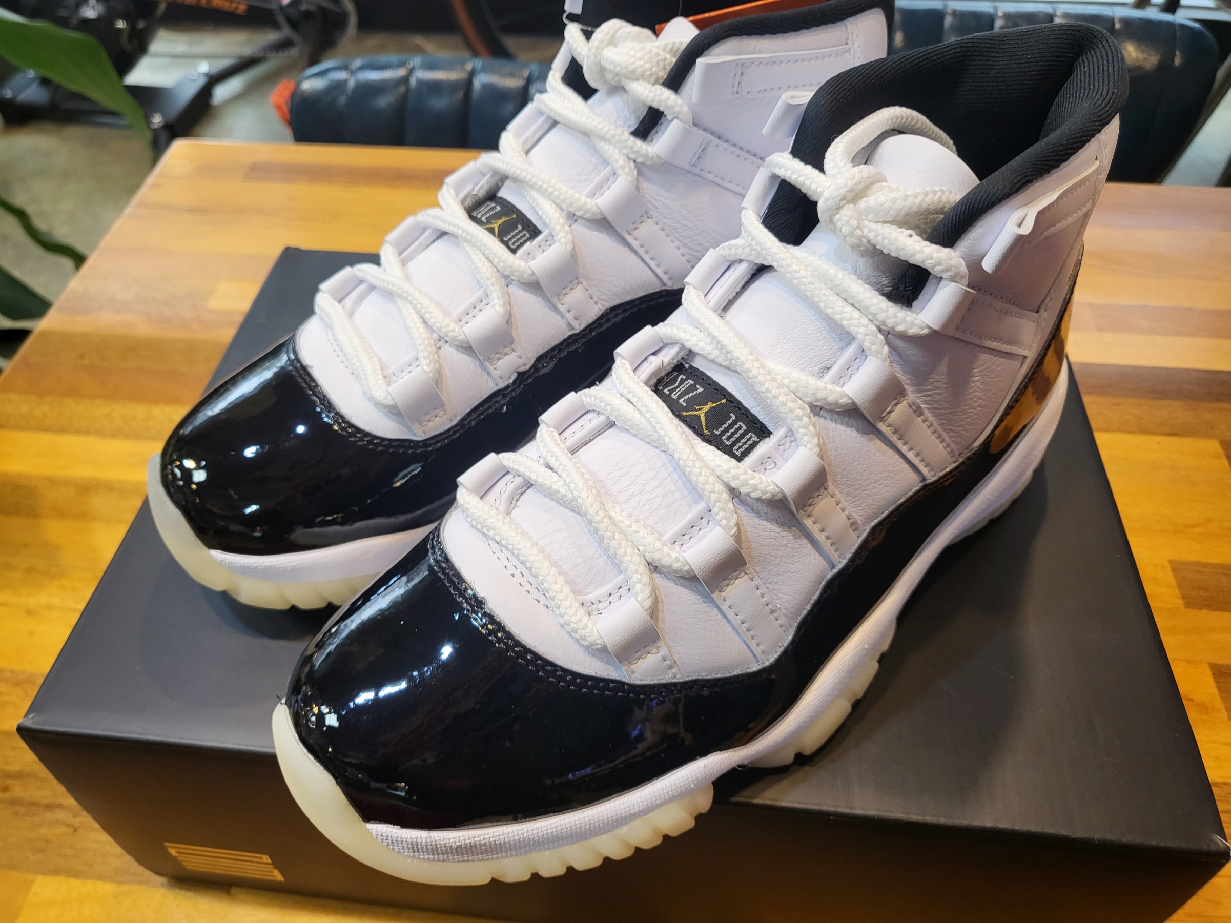Jordan 11 Retro Gratitude 착용 스타일 - 3