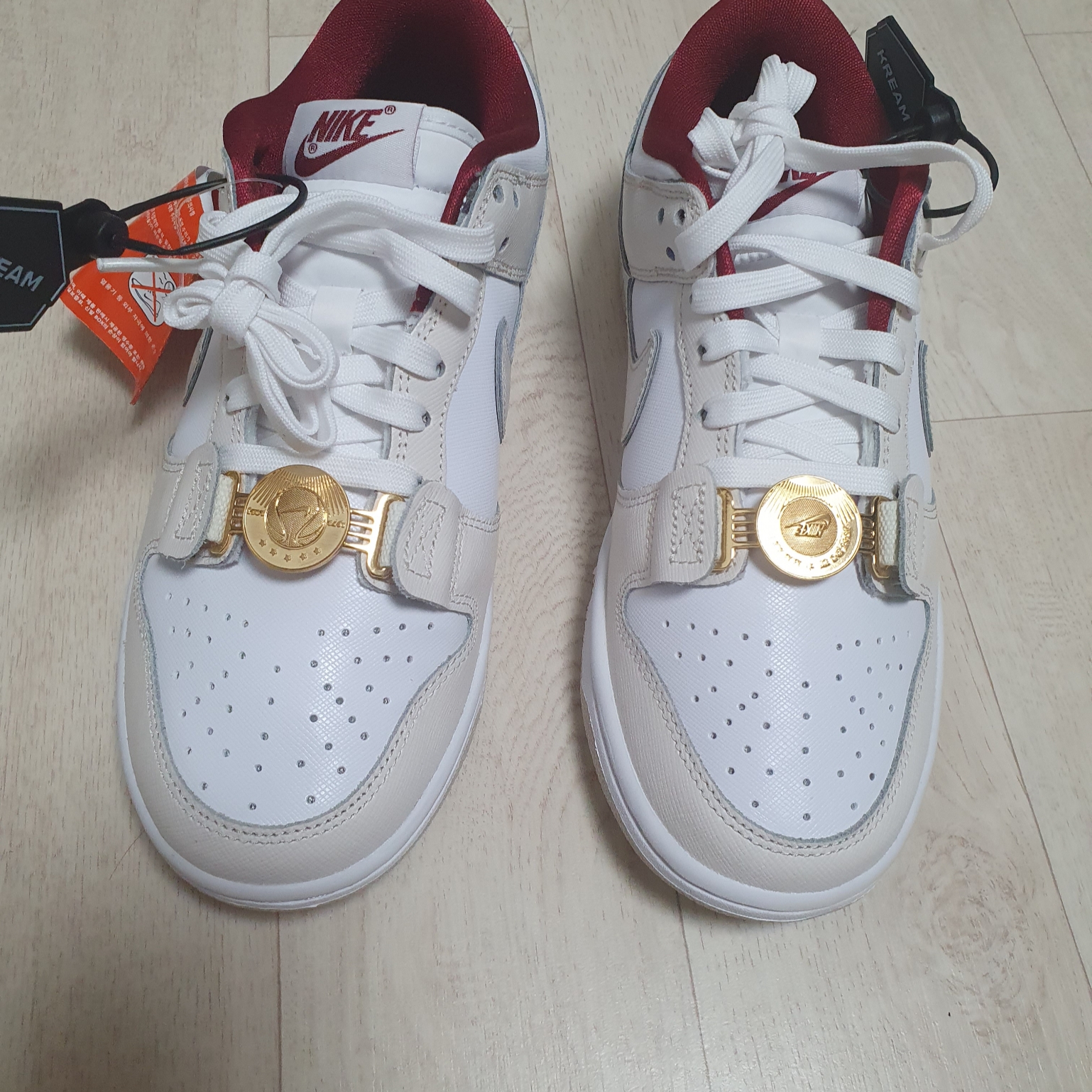 (W) Nike Dunk Low SE White Photon Dust 착용 스타일