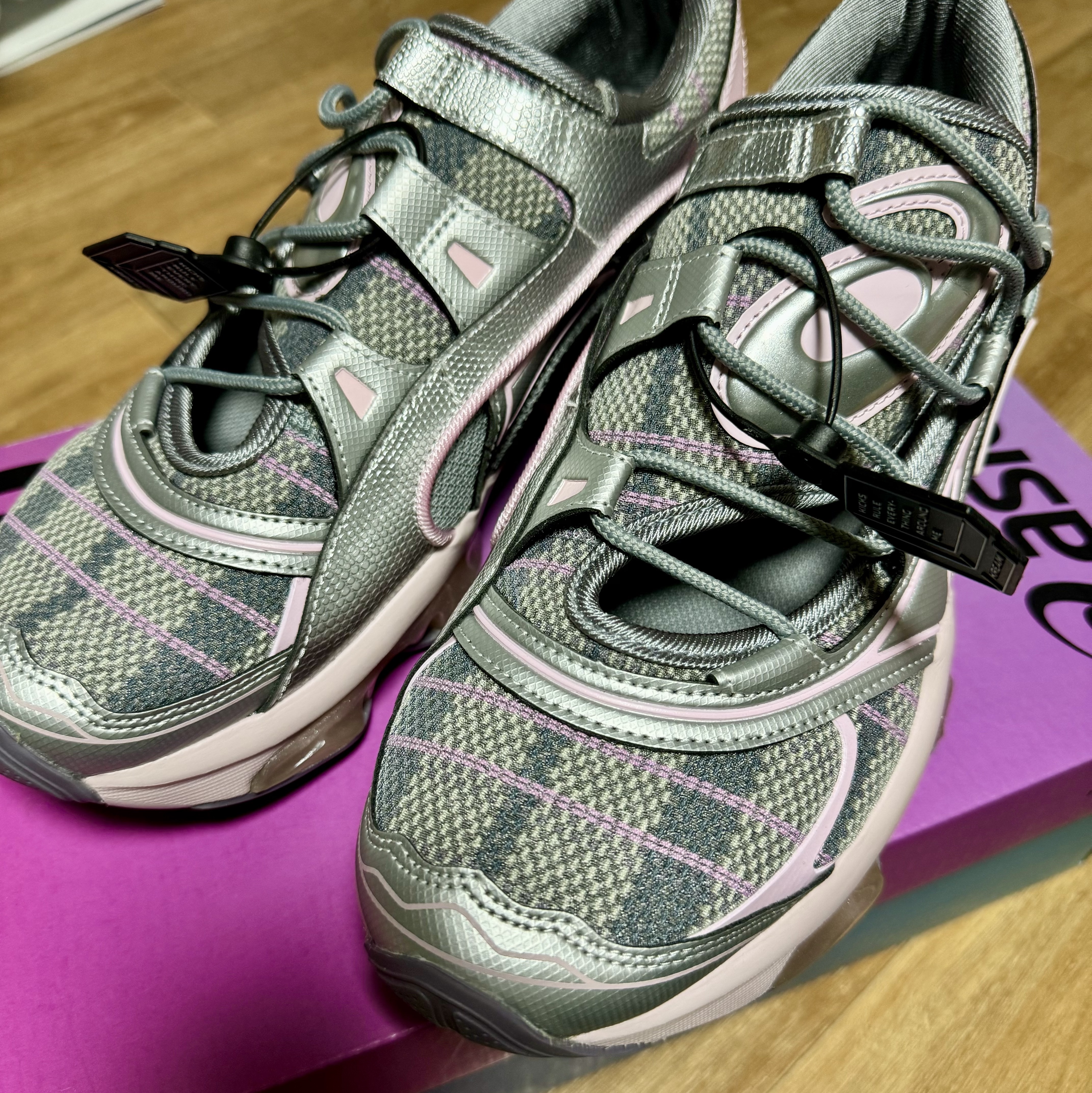 (W) Asics x Kiko Kostadinov x Hysteric Glamour Gel-Quantum Cotton Candy 착용 스타일