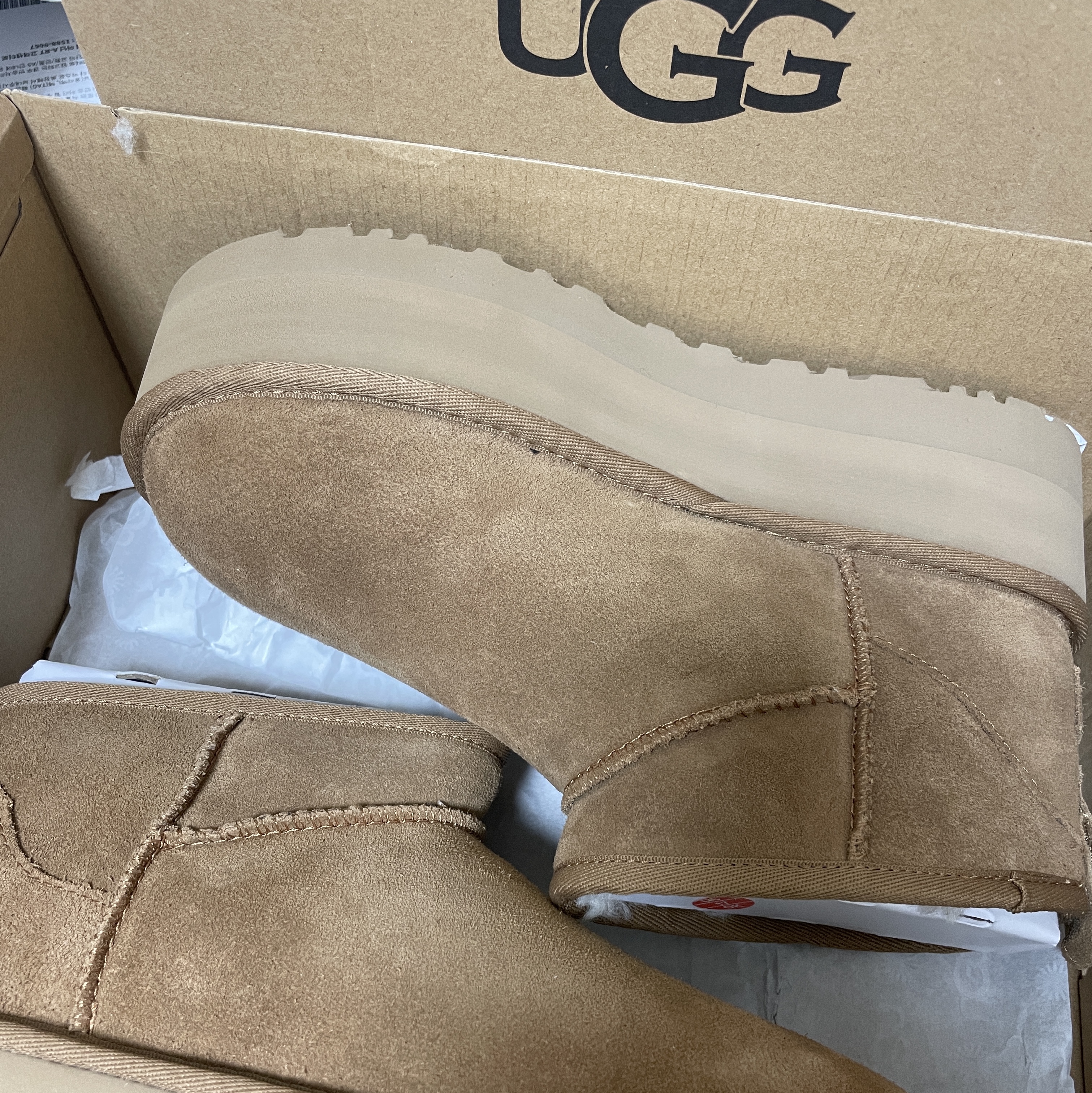(W) UGG Classic Ultra Mini Platform Boots Chestnut 착용 스타일