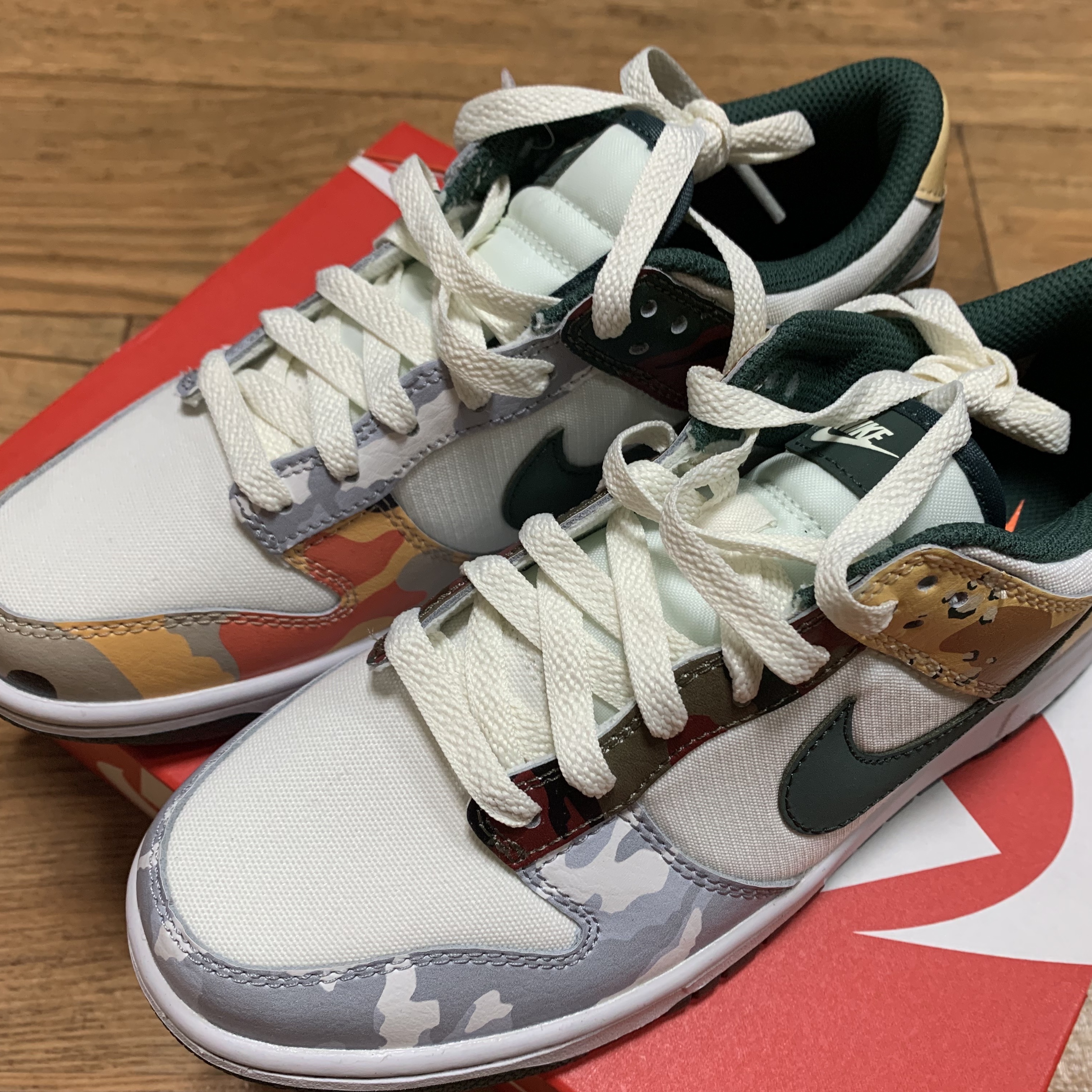 (GS) Nike Dunk Low SE Sail Multi Camo 착용 스타일 - 1