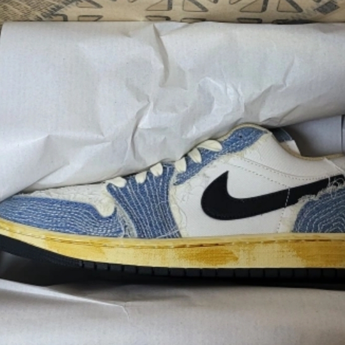 Jordan 1 Low World Make Japan 착용 스타일