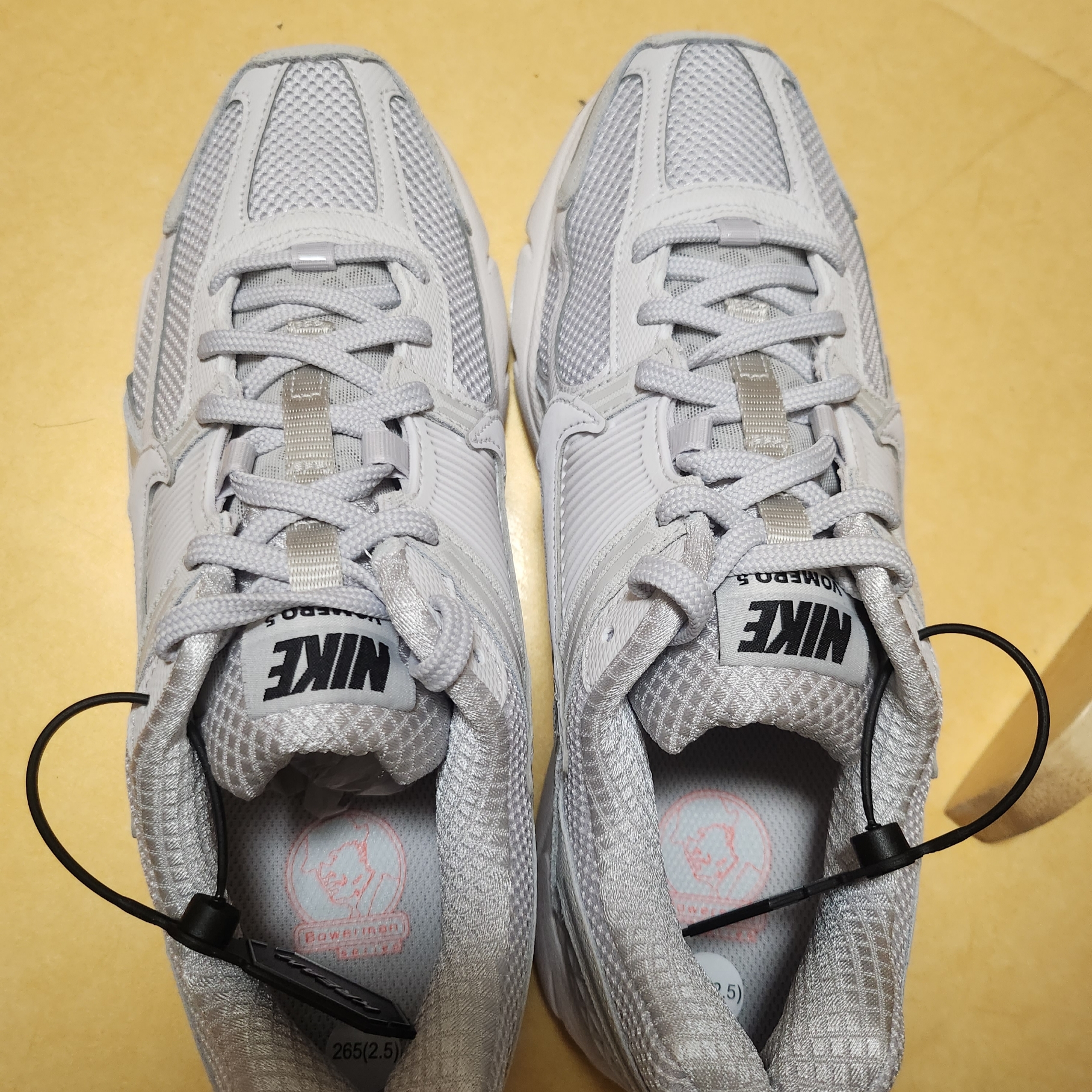 Nike Zoom Vomero 5 SP Vast Grey 2023 착용 스타일 - 3
