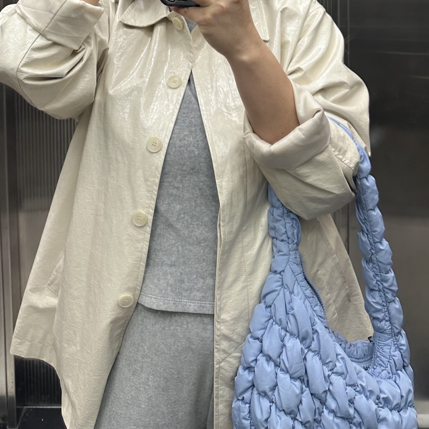 COS Quilted Mini Bag Light Blue 착용 스타일