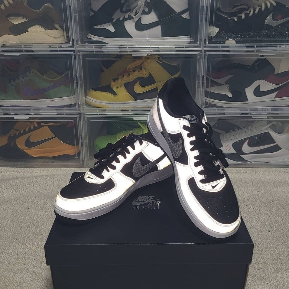 Nike Air Force 1 B Silver Snake 착용 스타일