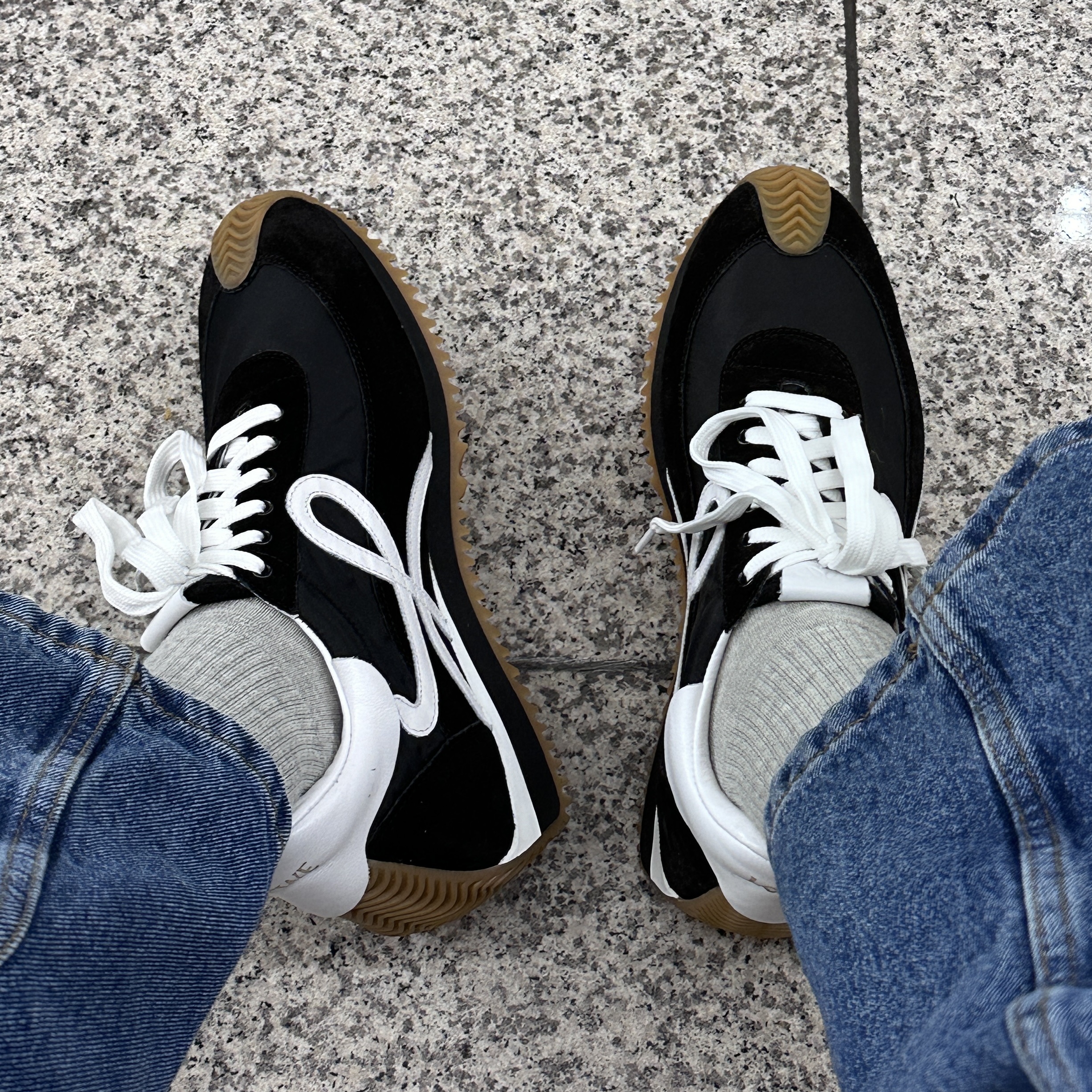 (W) Loewe Flow Runner in Suede and Nylon Black White, Sansan Gear Side Snap Pants Black 착용 스타일 - 1